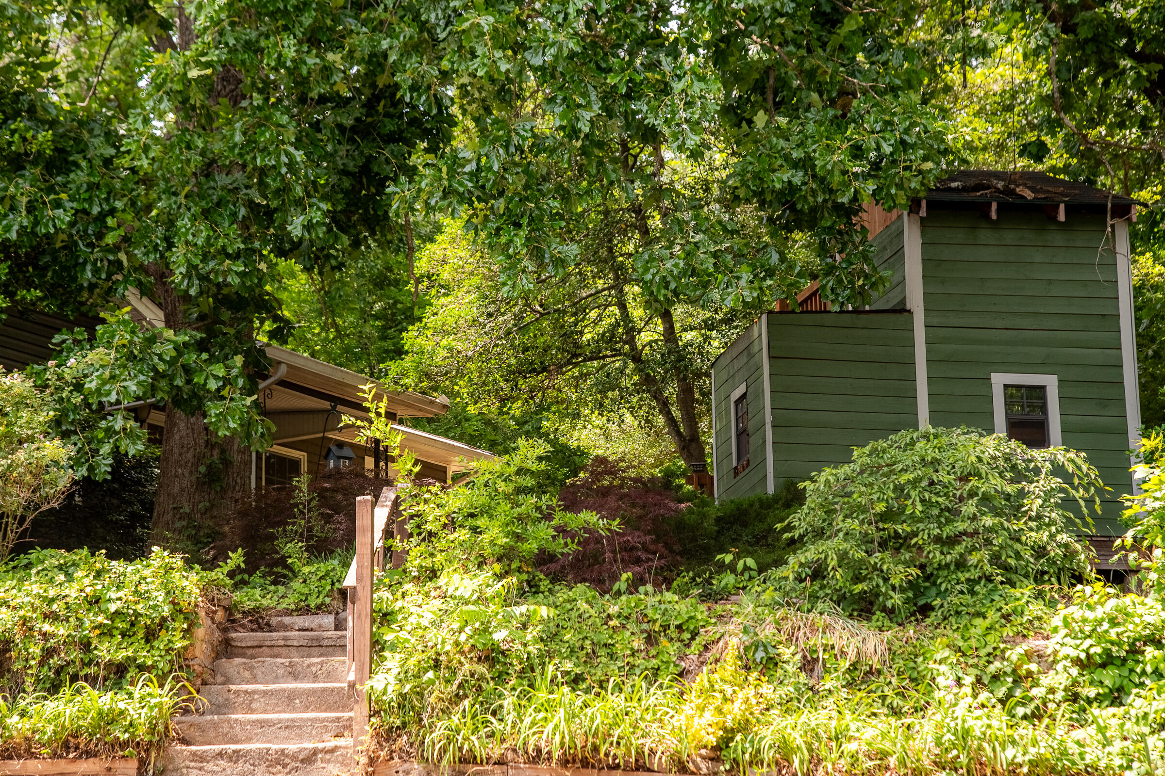 811 Poindexter Avenue