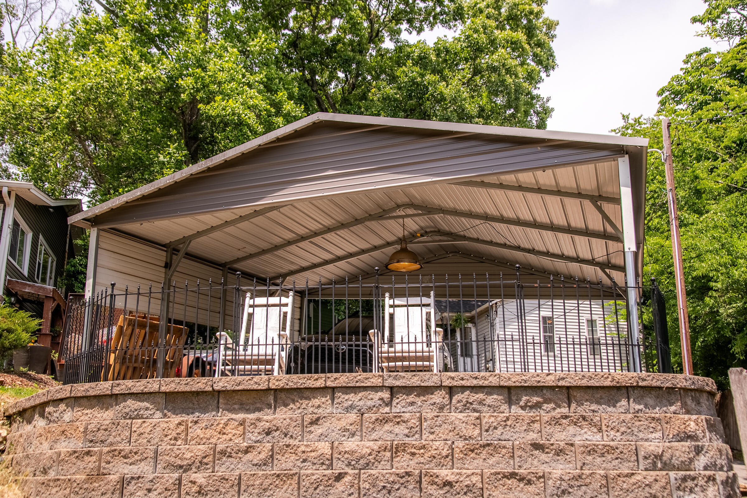 811 Poindexter Avenue