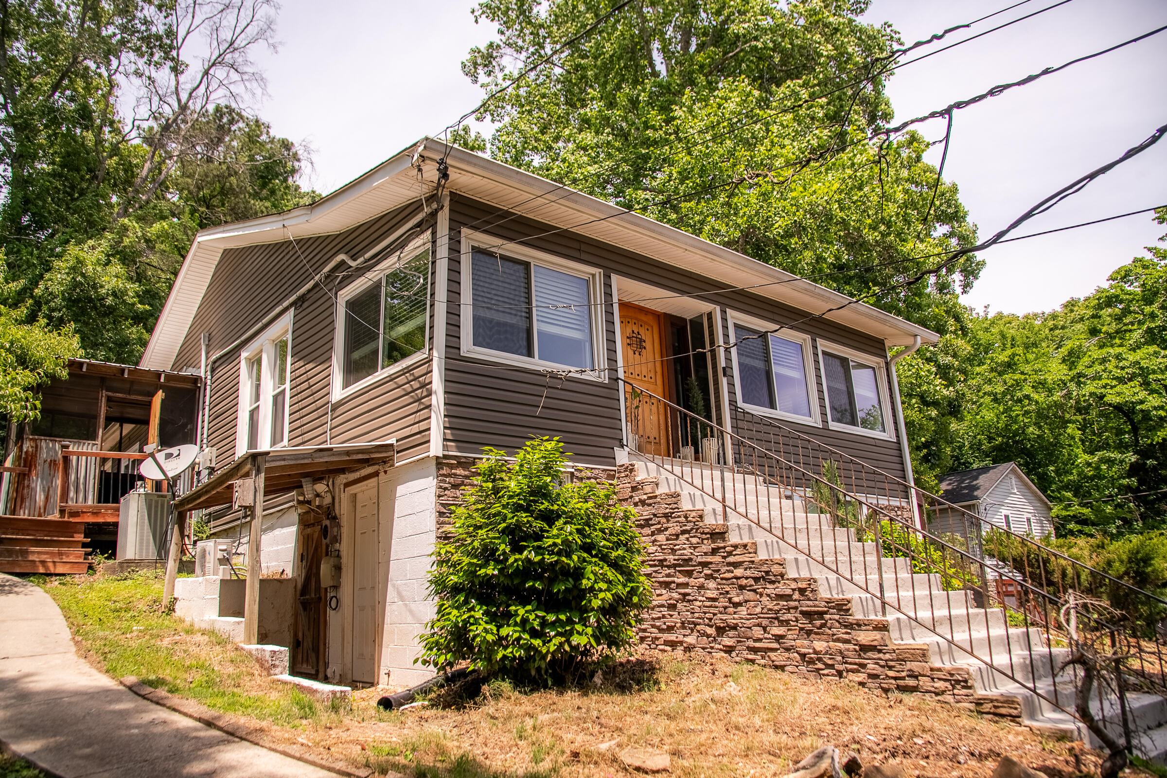 811 Poindexter Avenue