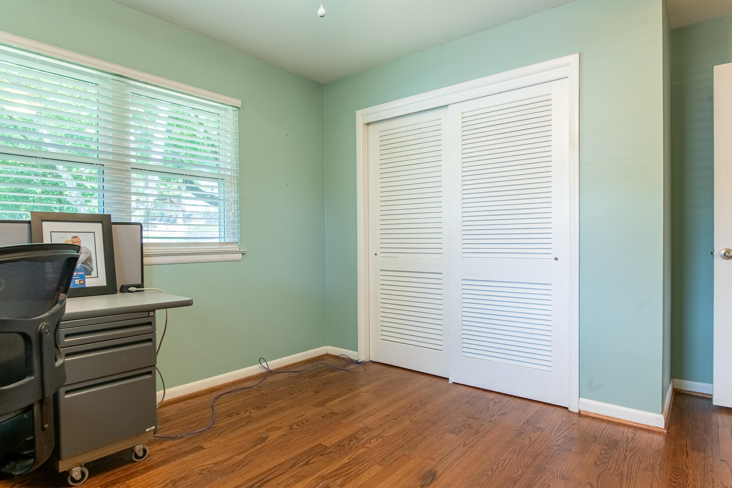 4633 Cloverdale Loop