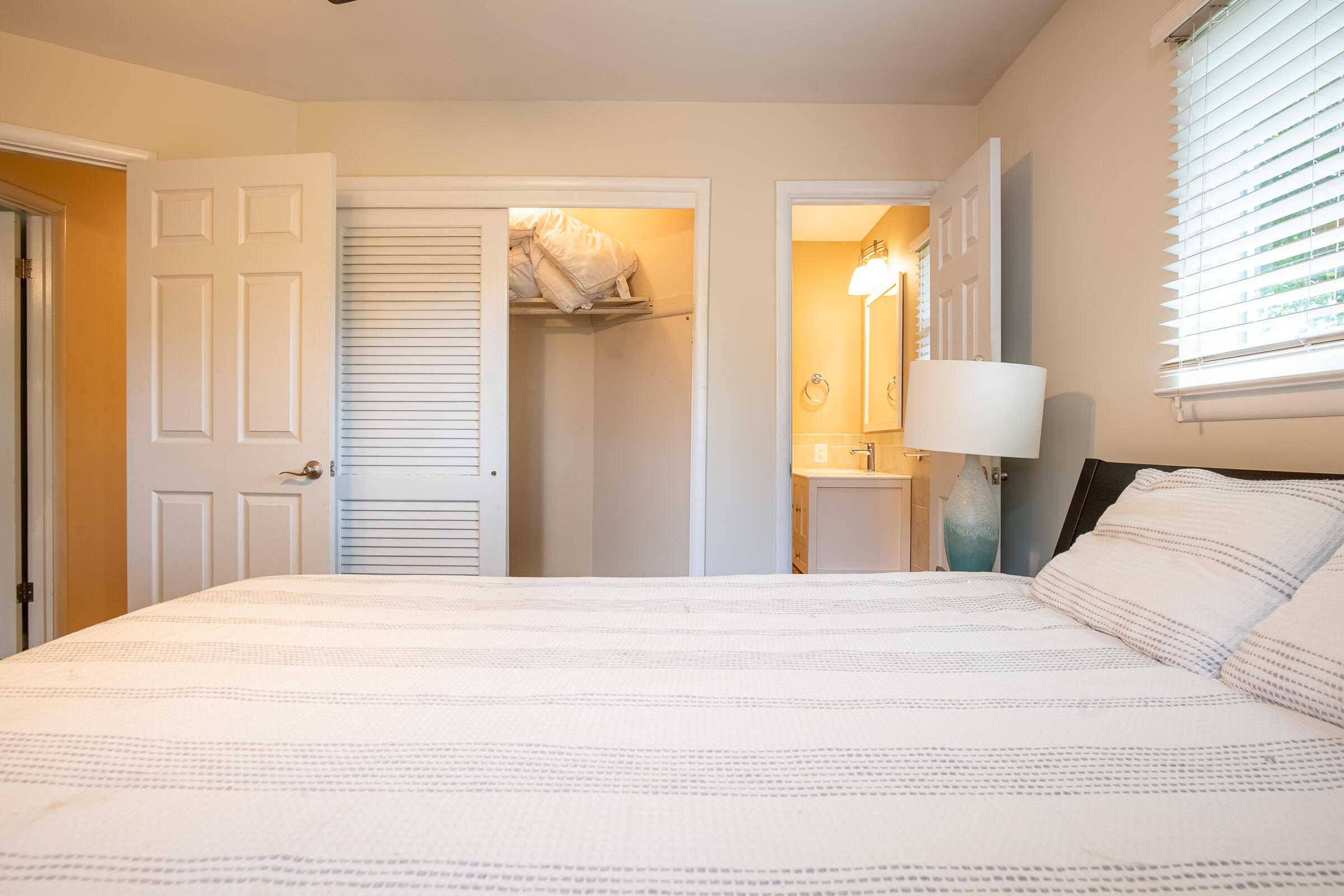 4633 Cloverdale Loop