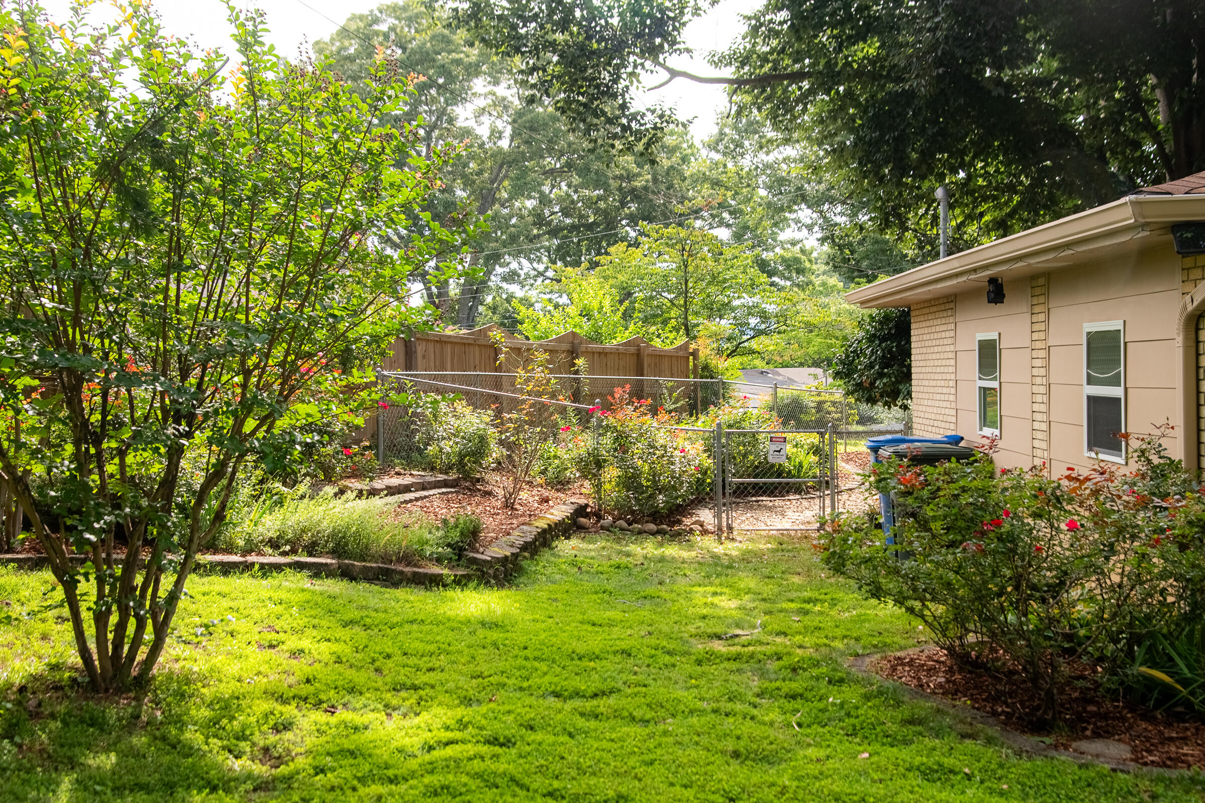 4633 Cloverdale Loop