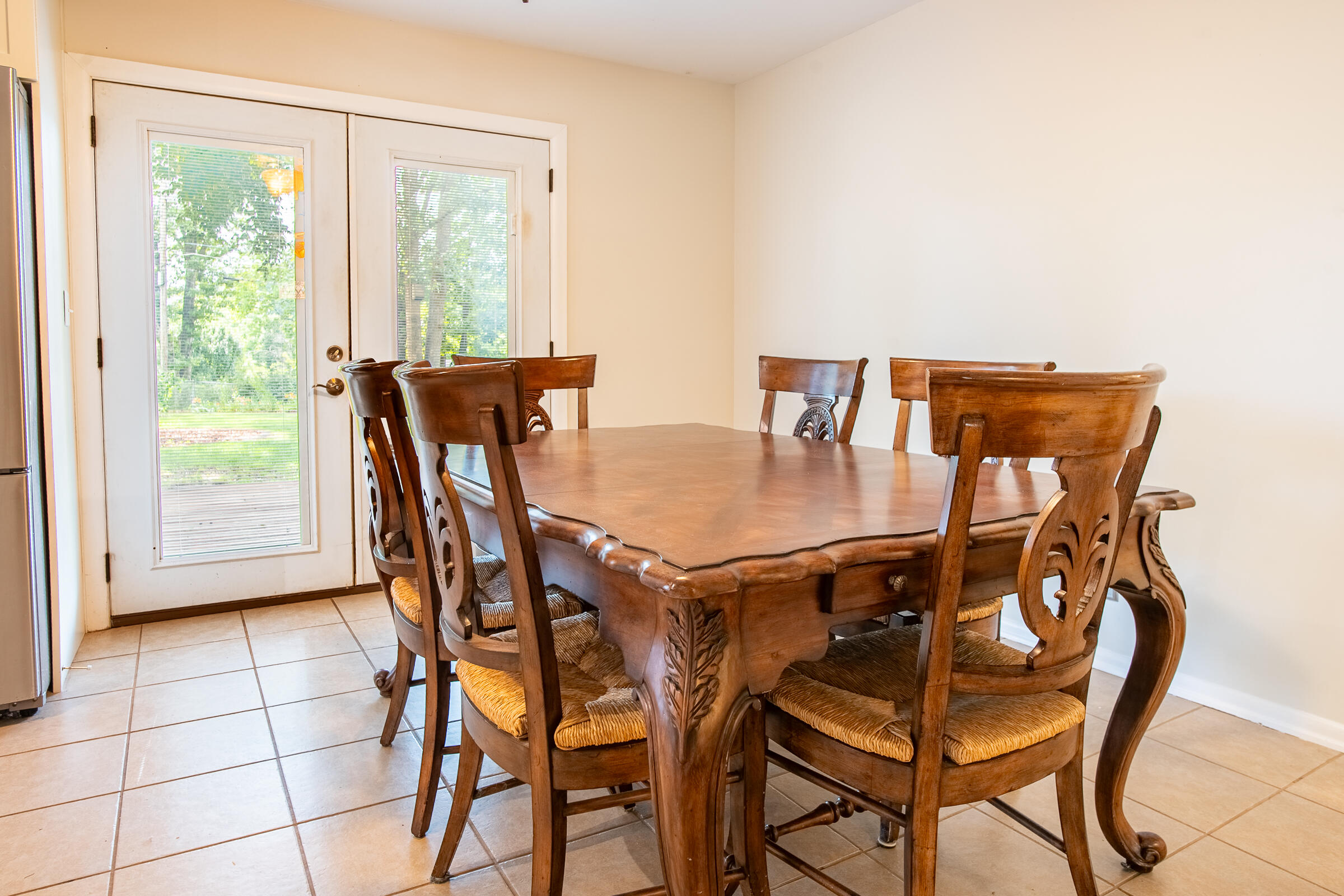 4633 Cloverdale Loop