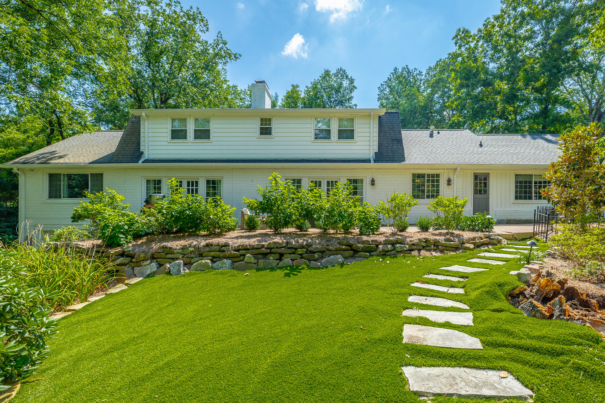 73 W Bartram Road