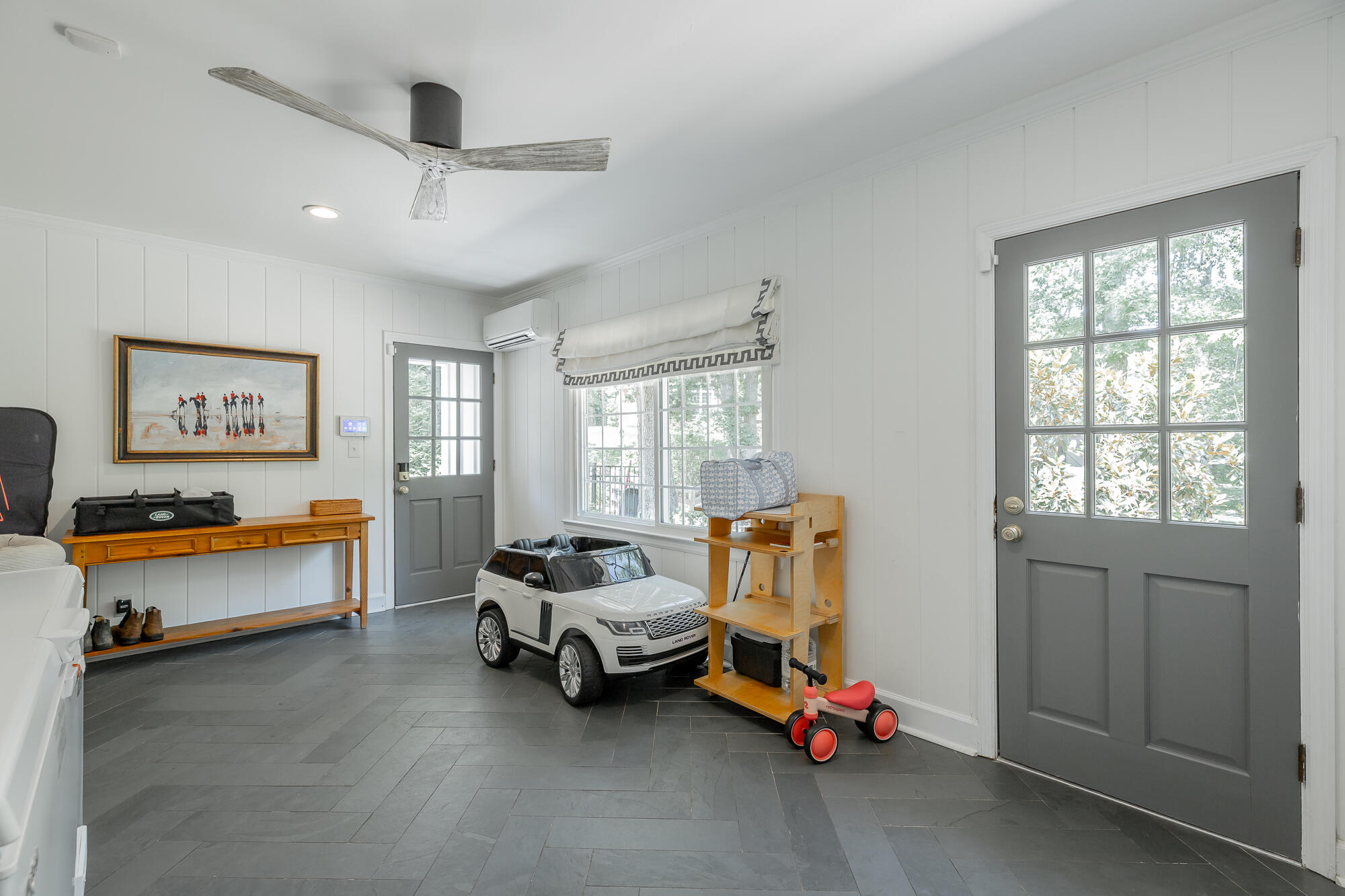 73 W Bartram Road