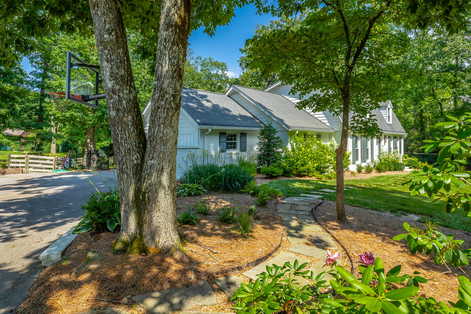 73 W Bartram Road