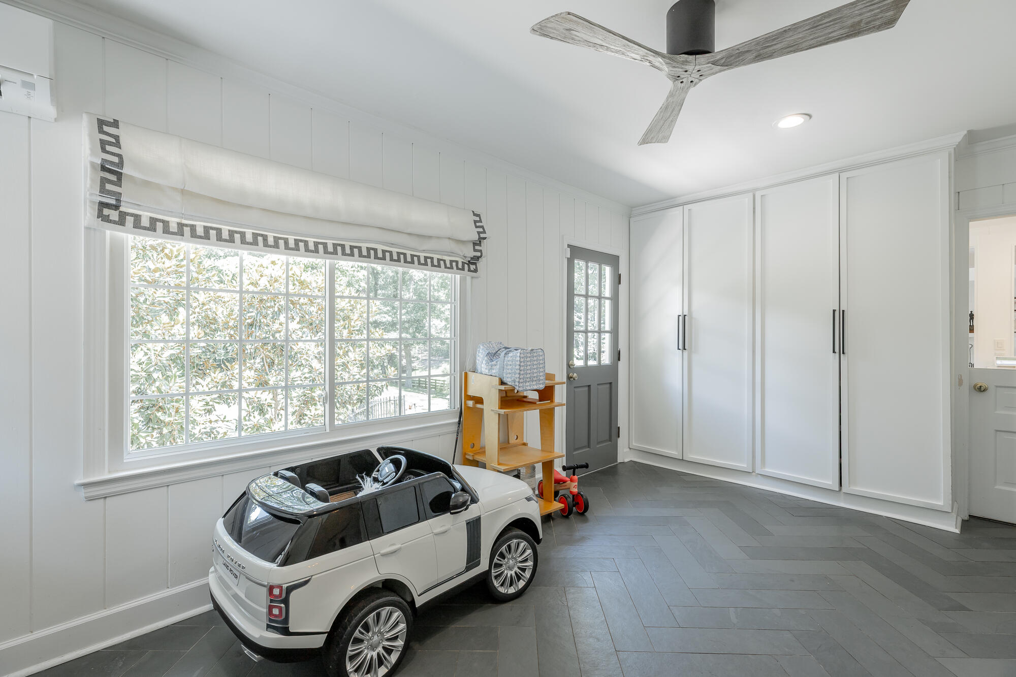 73 W Bartram Road