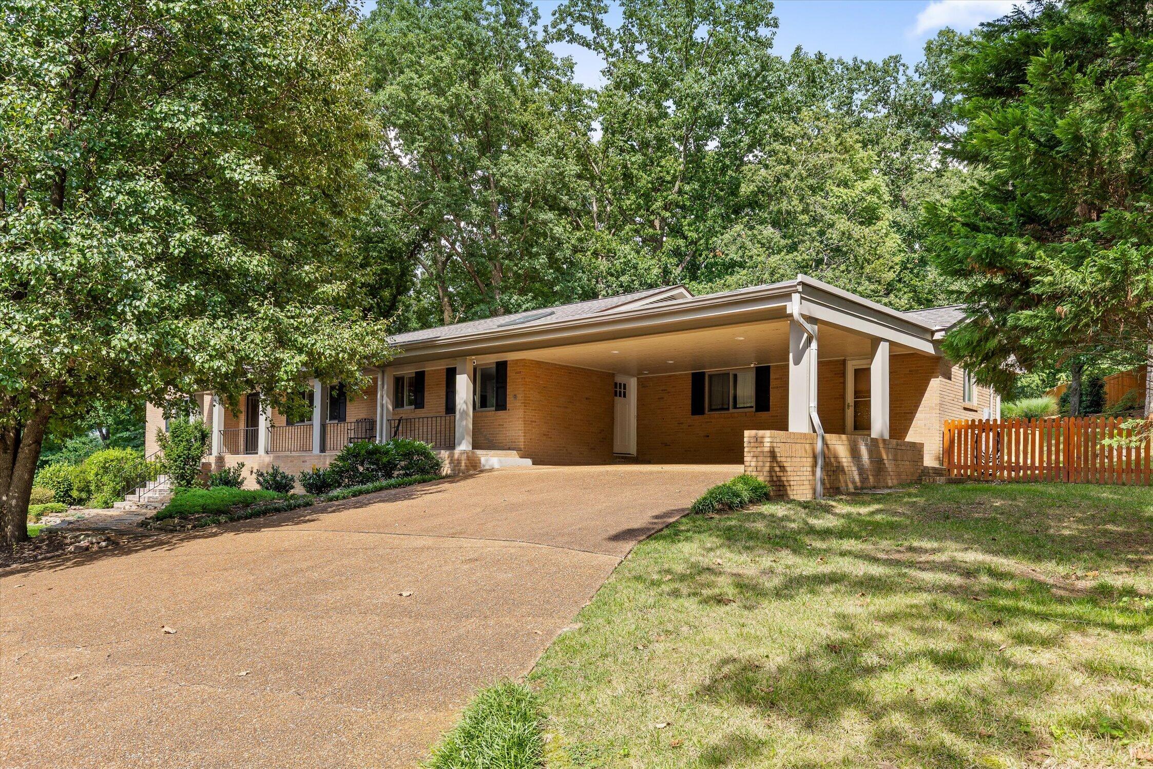 1910 Mcdade Lane
