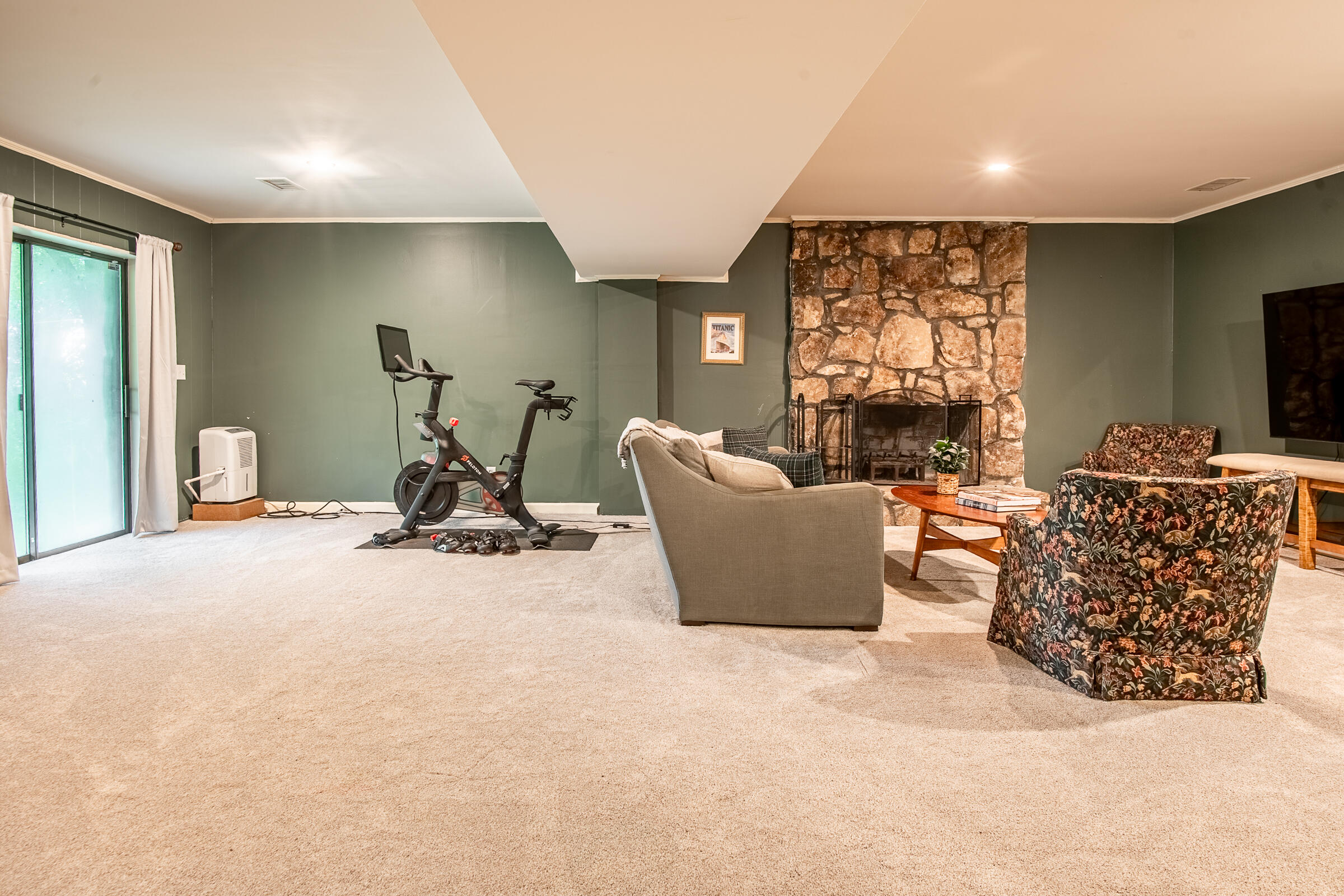 1107 River Hills Drive
