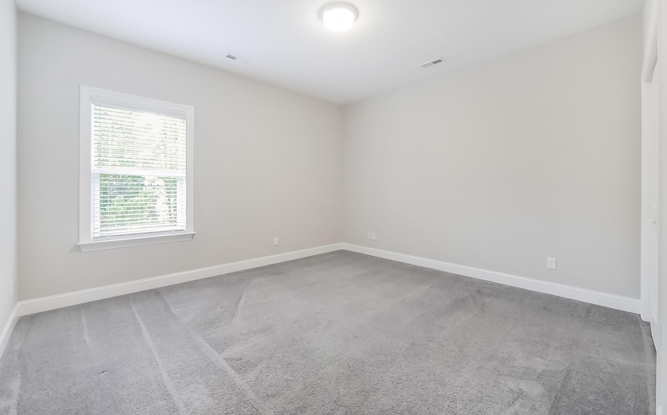 1276 Bridgeview Drive