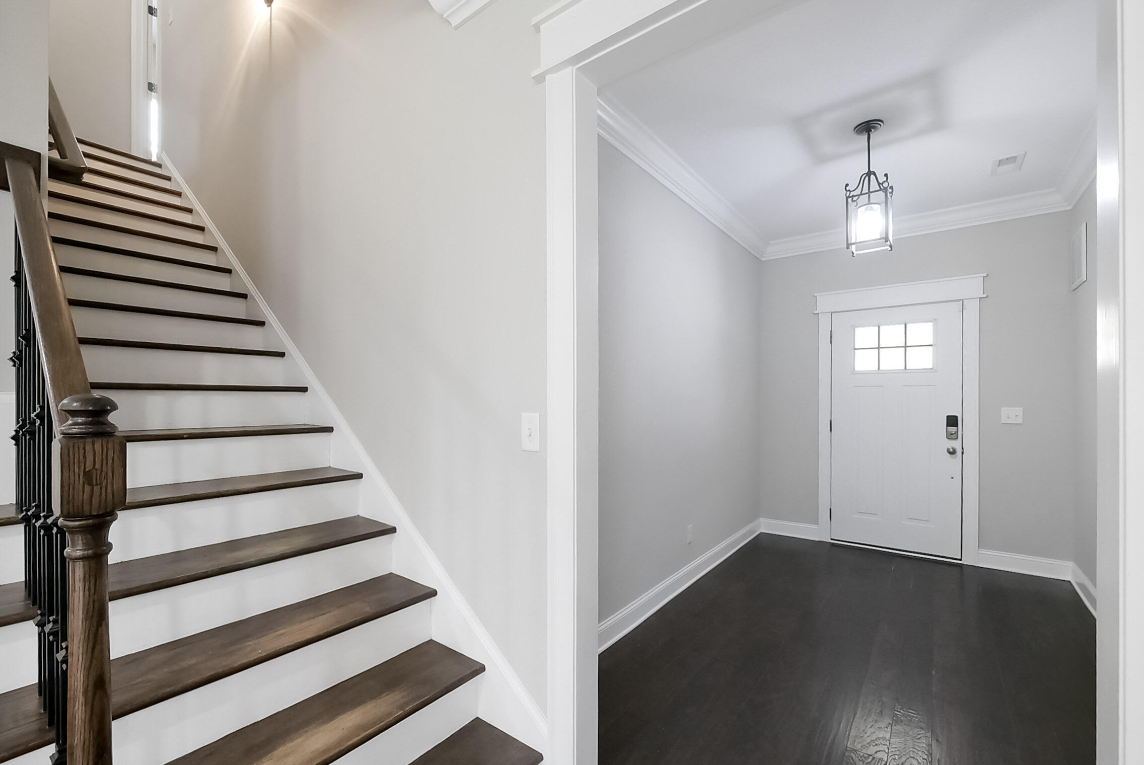 1276 Bridgeview Drive