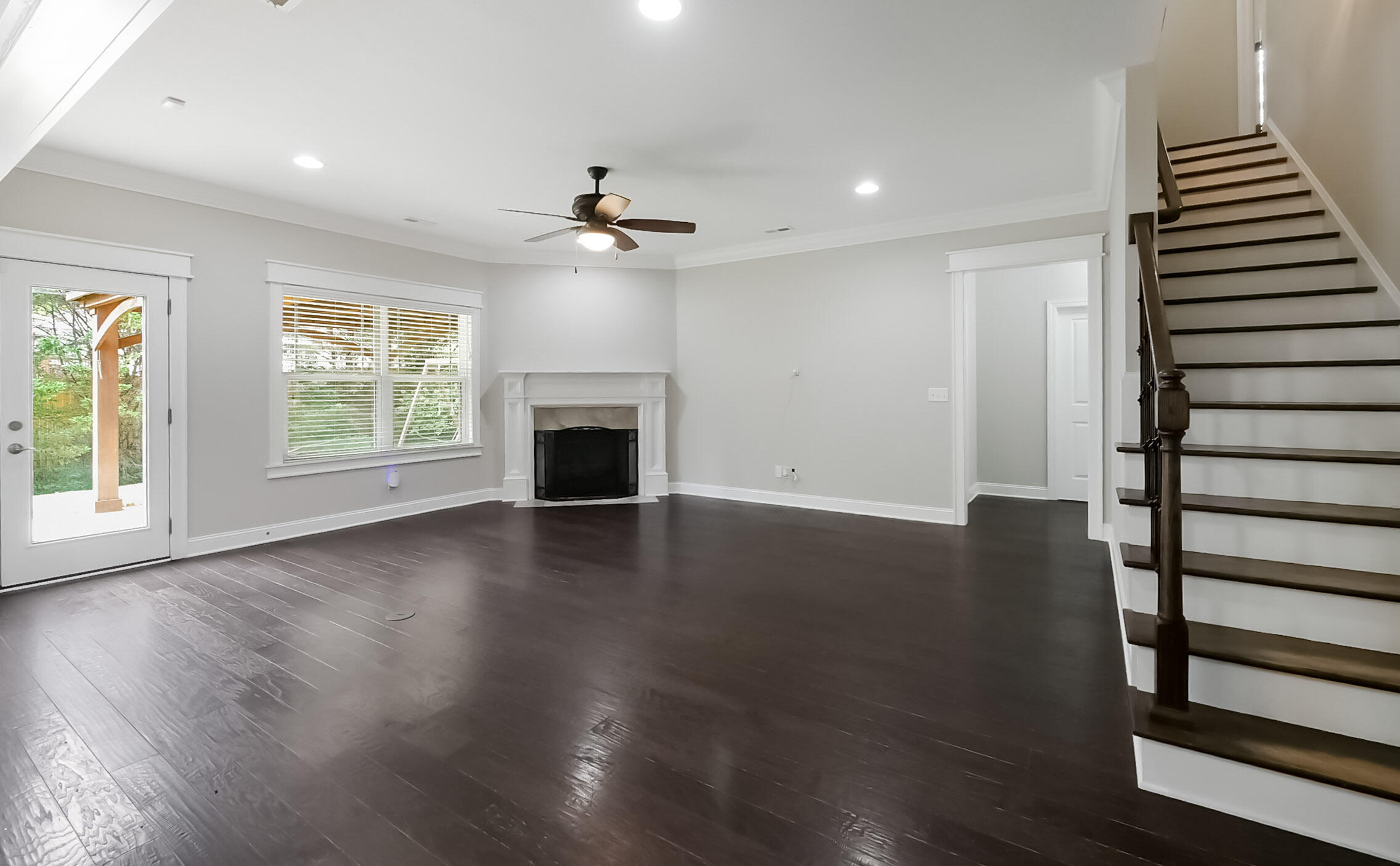 1276 Bridgeview Drive
