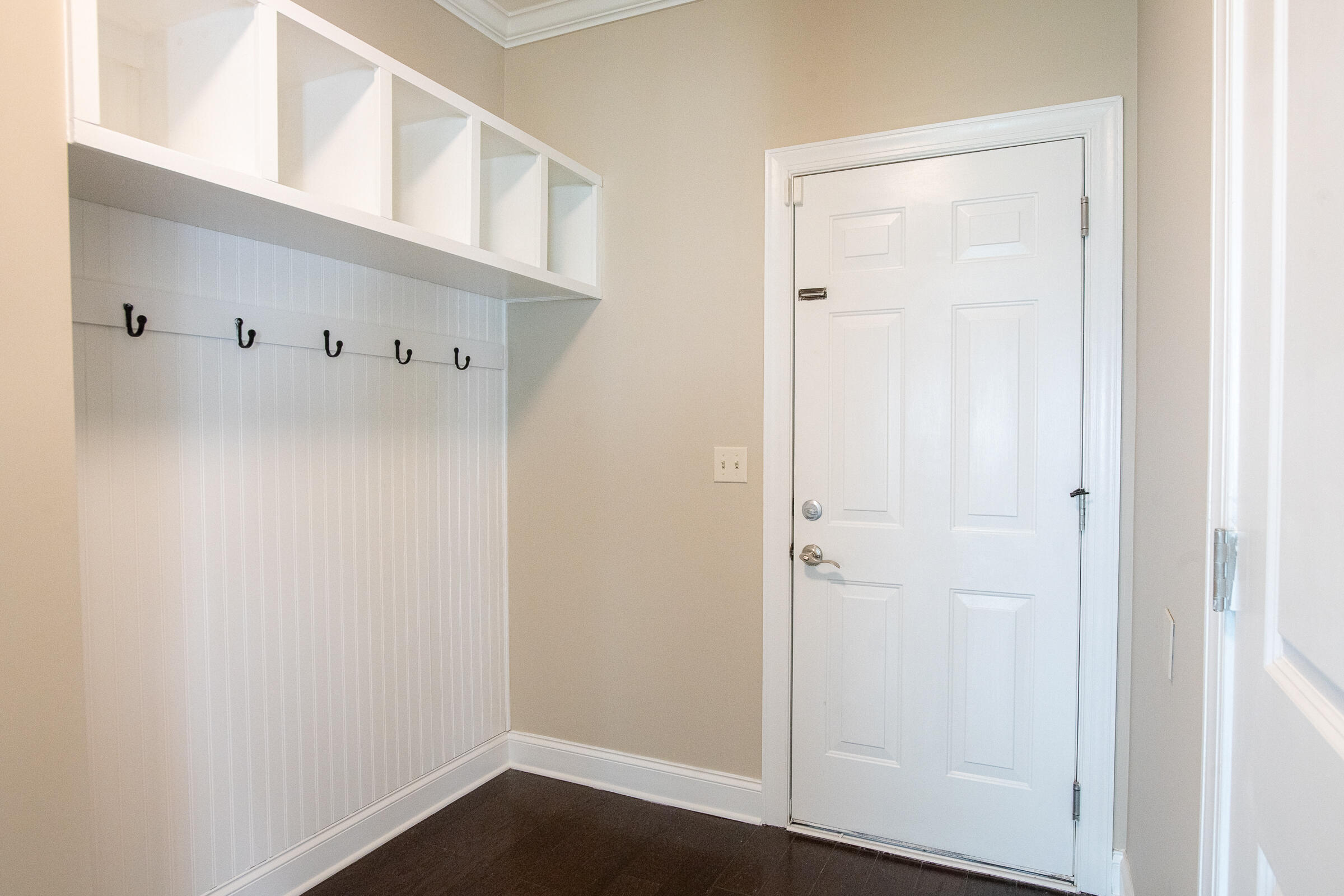5644 Bungalow Circle