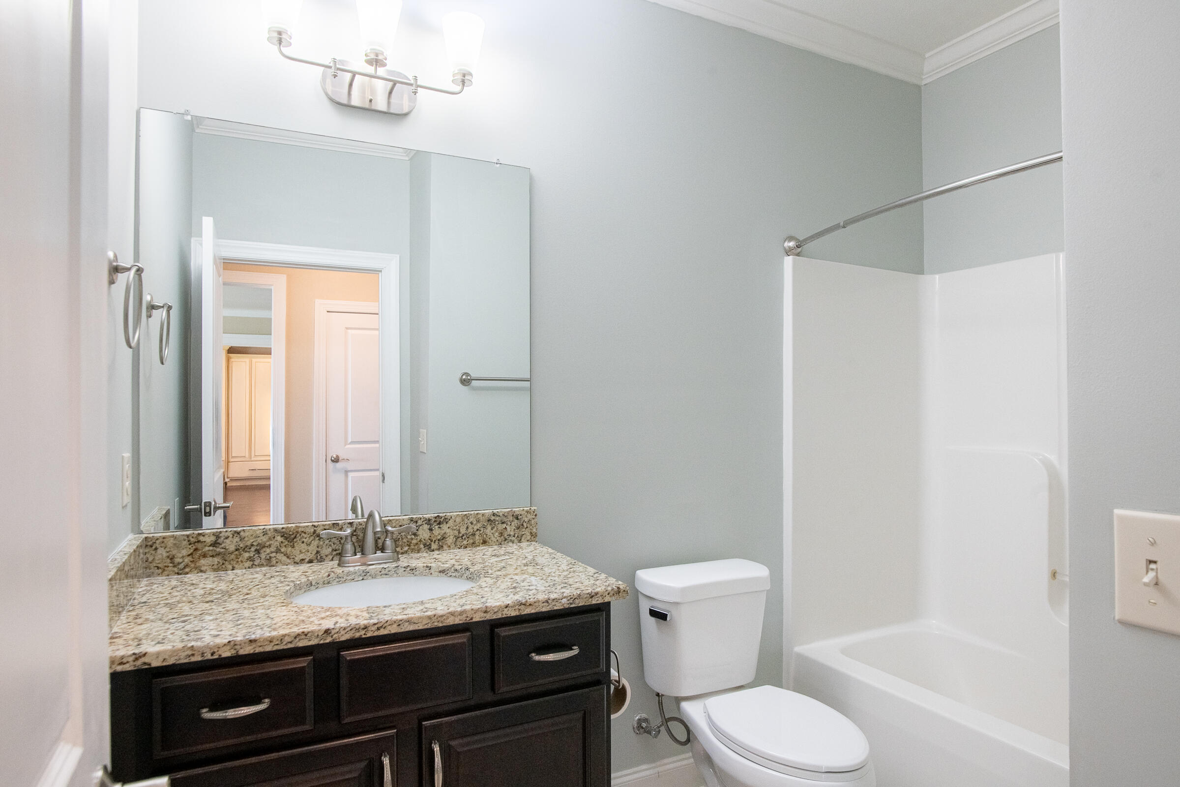 5644 Bungalow Circle