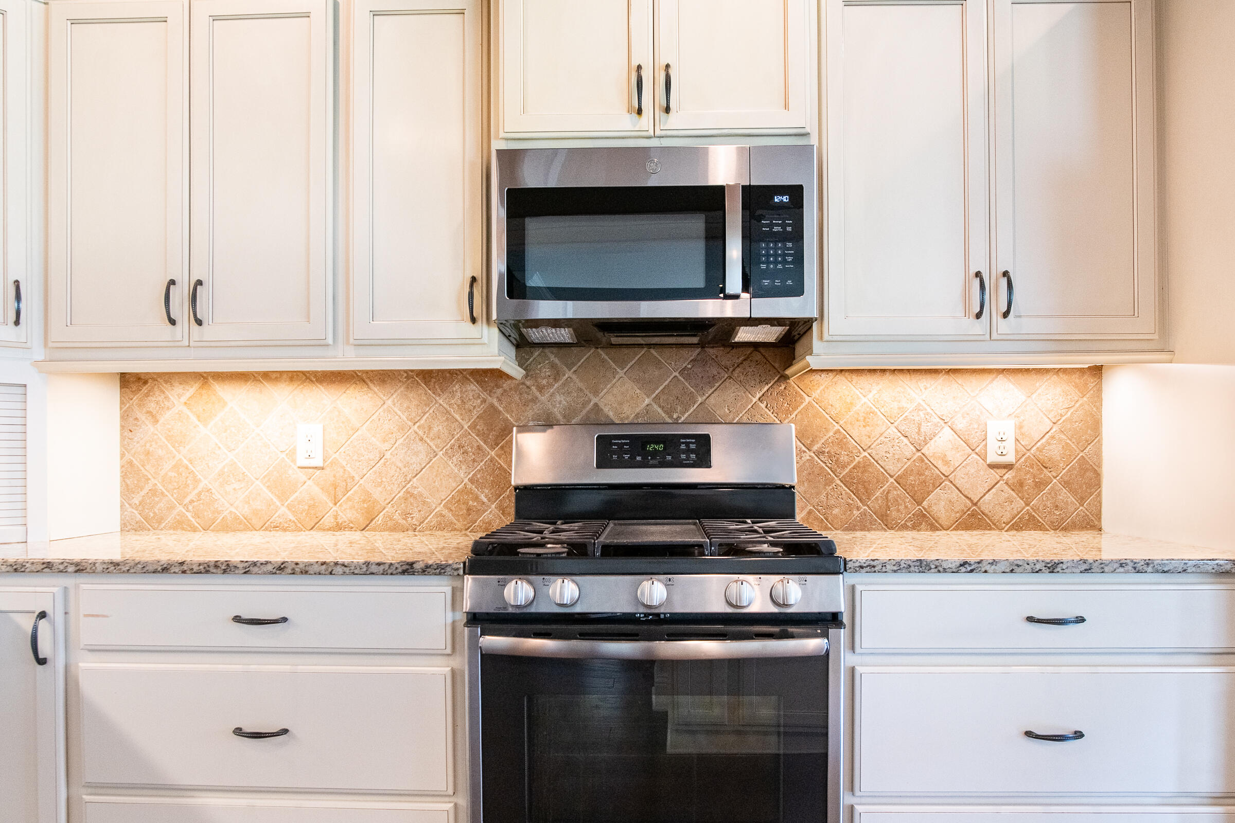 5644 Bungalow Circle