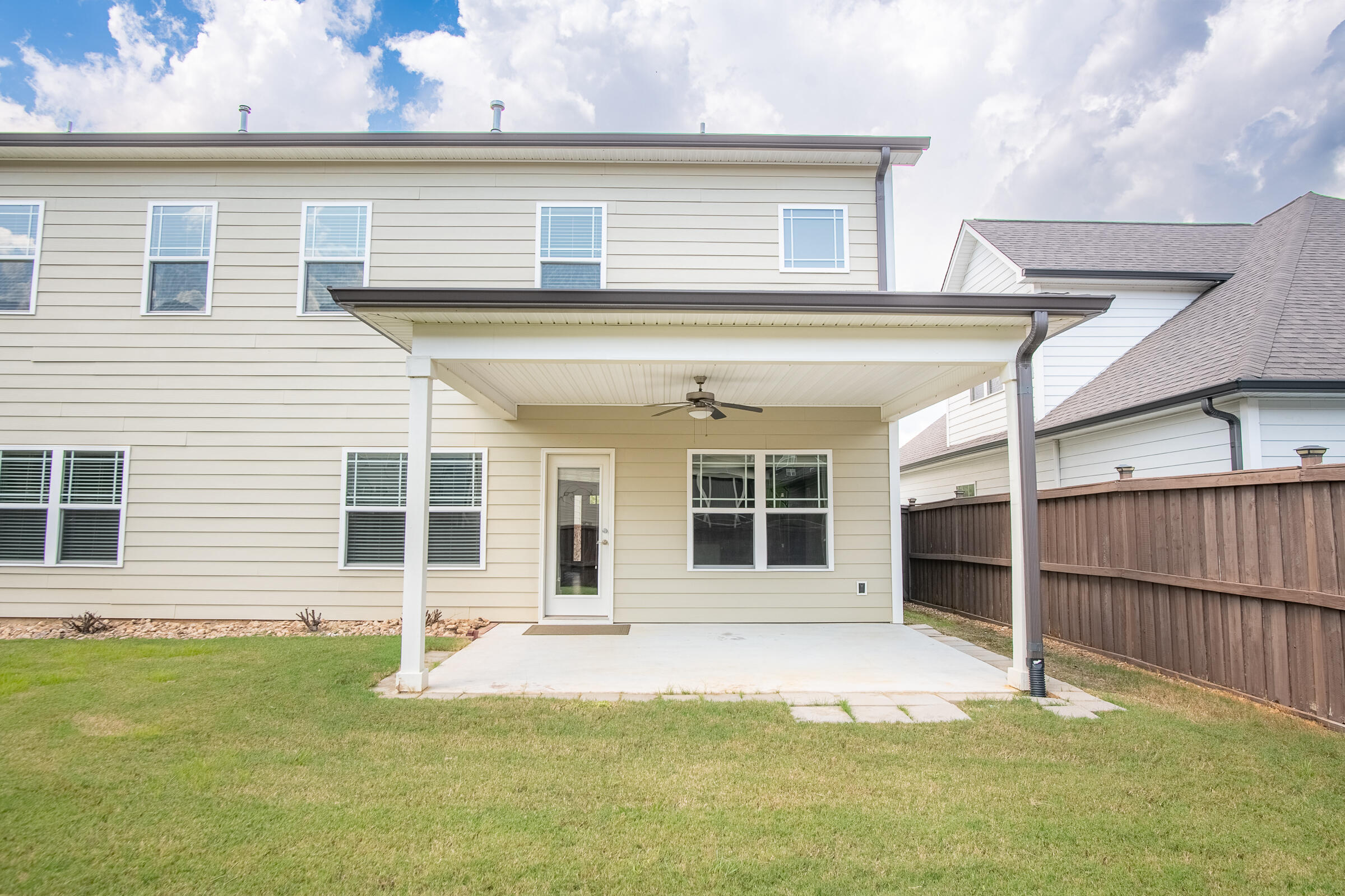 5644 Bungalow Circle