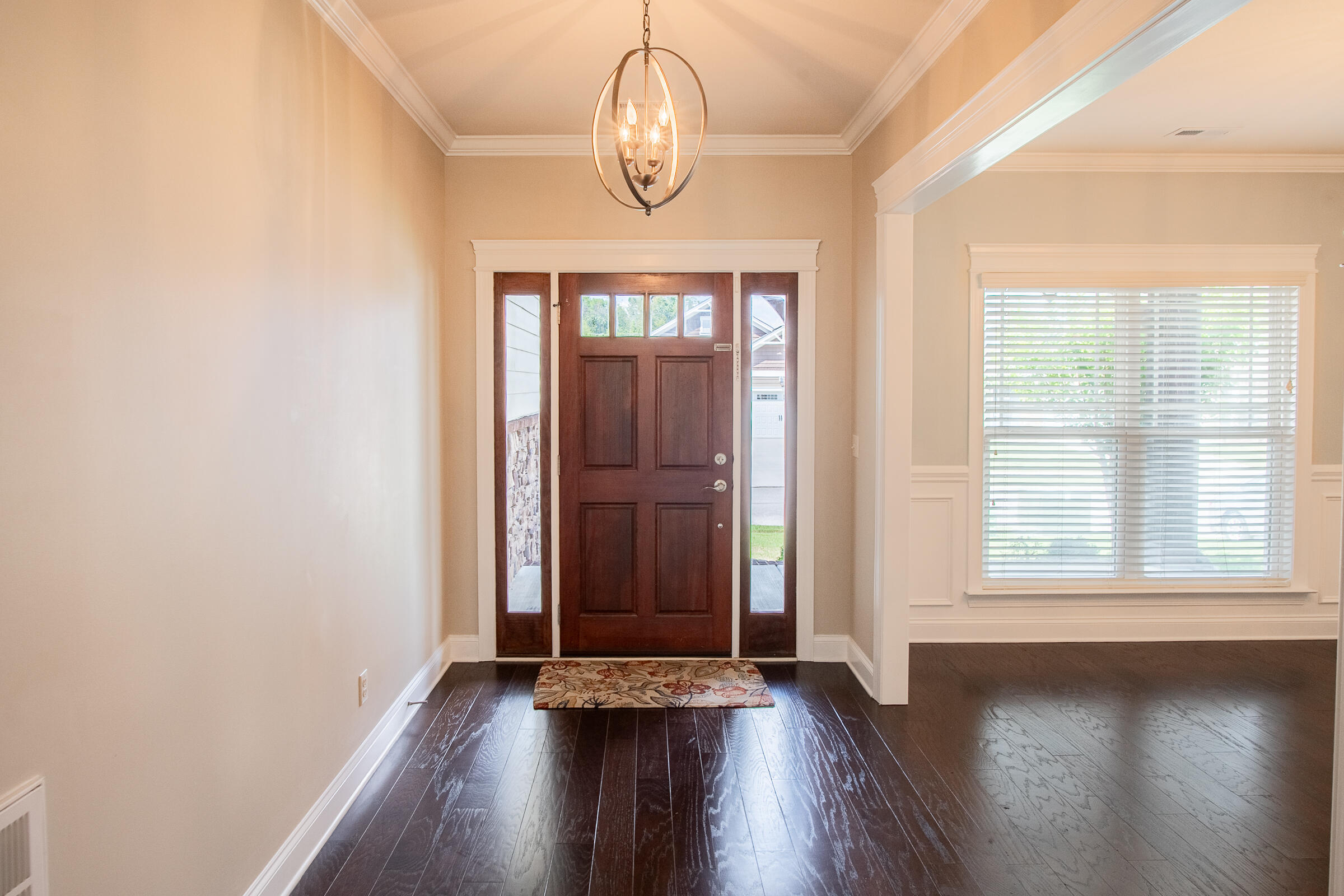 5644 Bungalow Circle