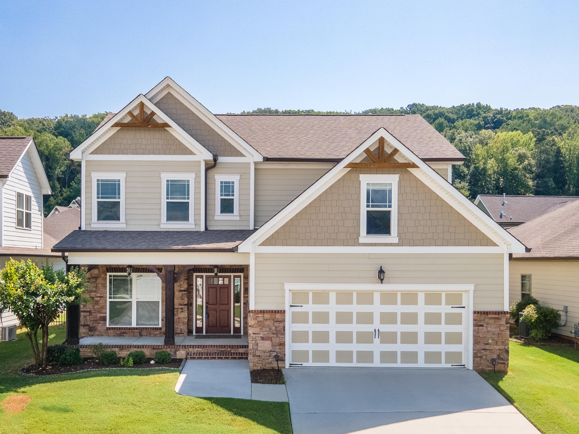 5644 Bungalow Circle