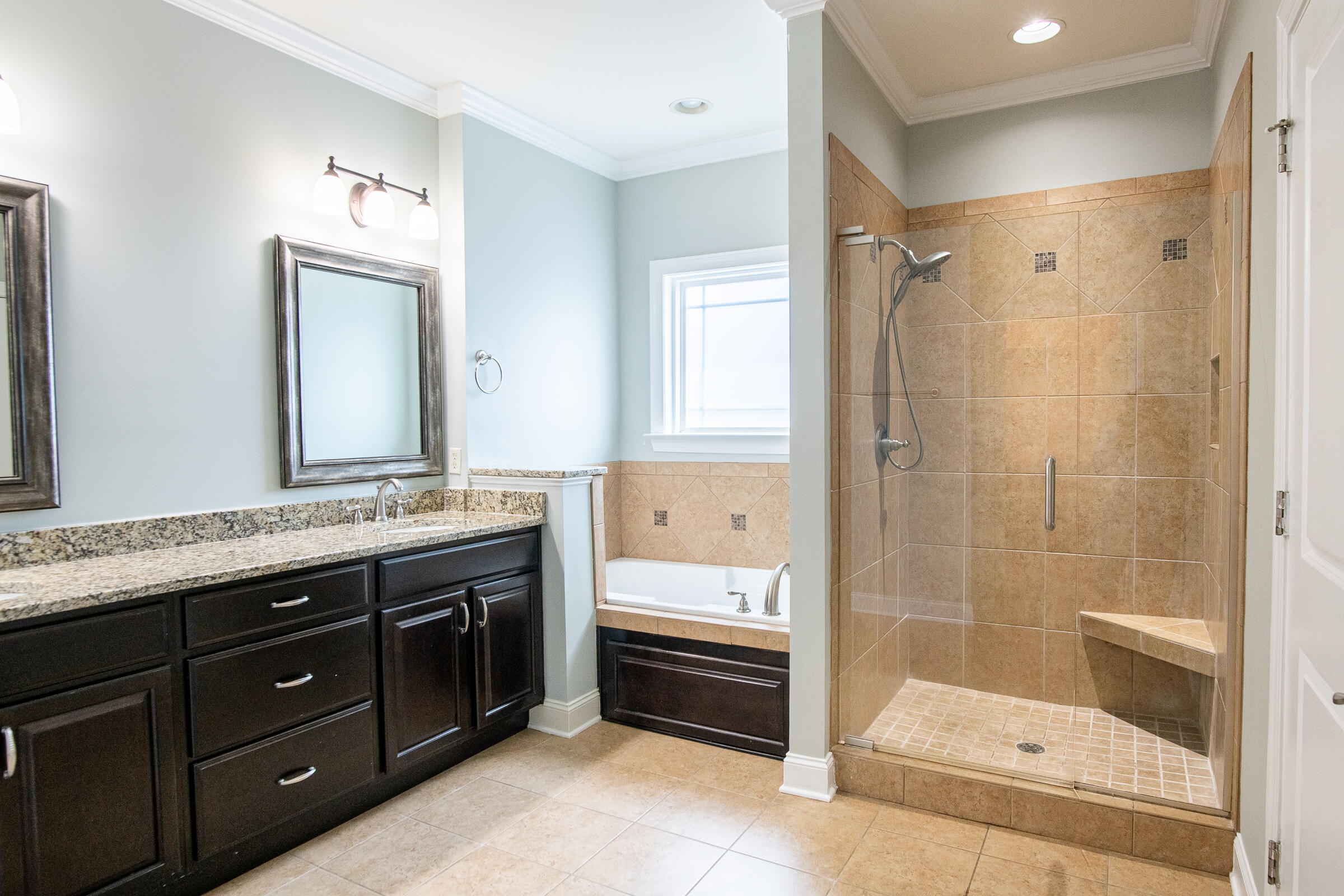 5644 Bungalow Circle