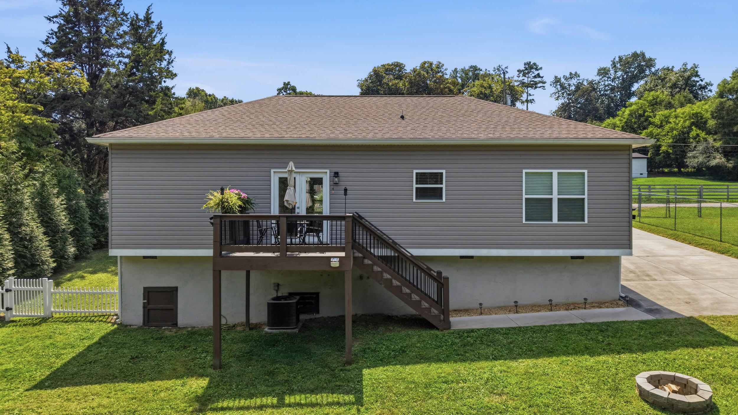 1547 Dallas Lake Road