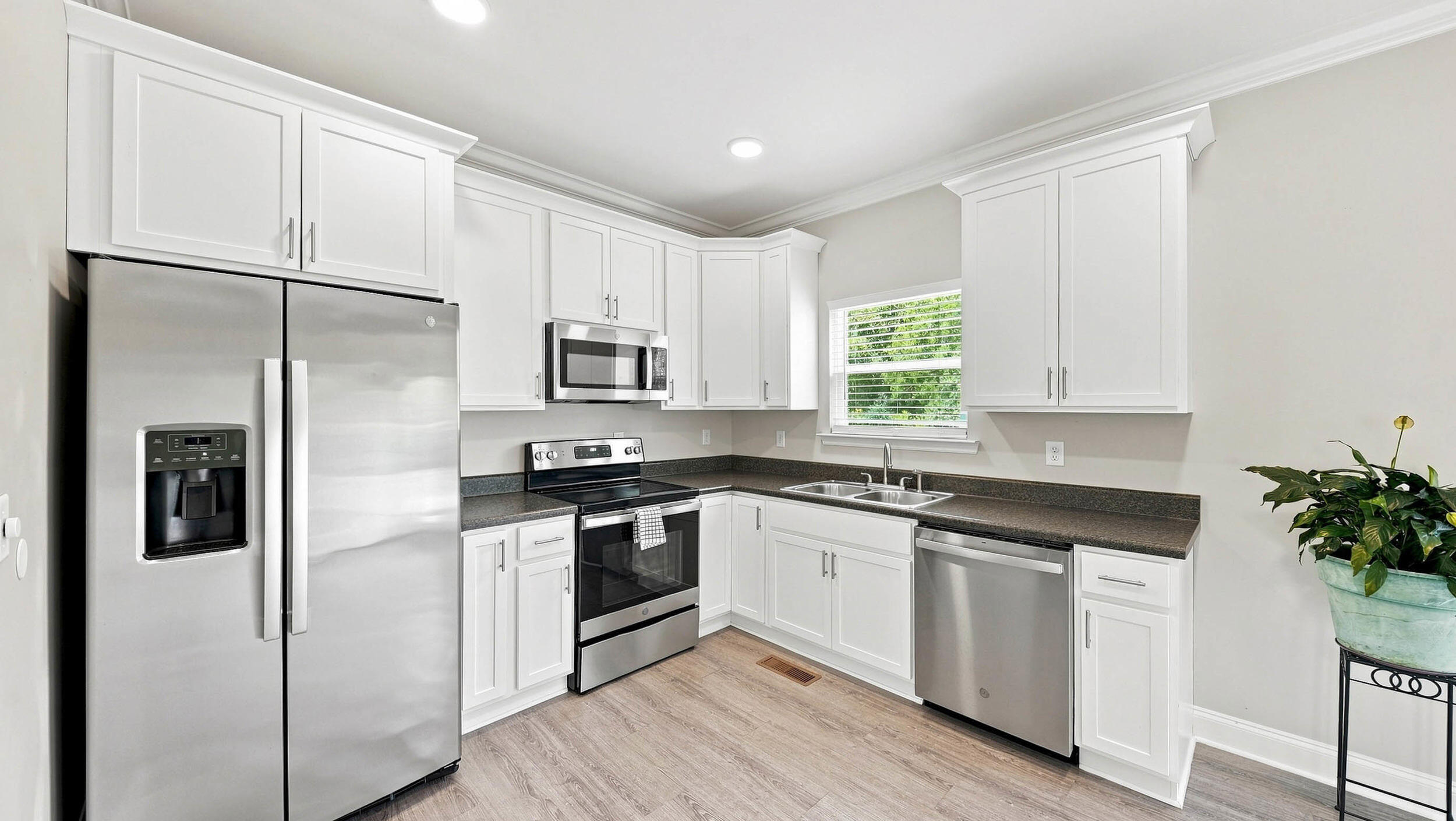 1547 Dallas Lake Road