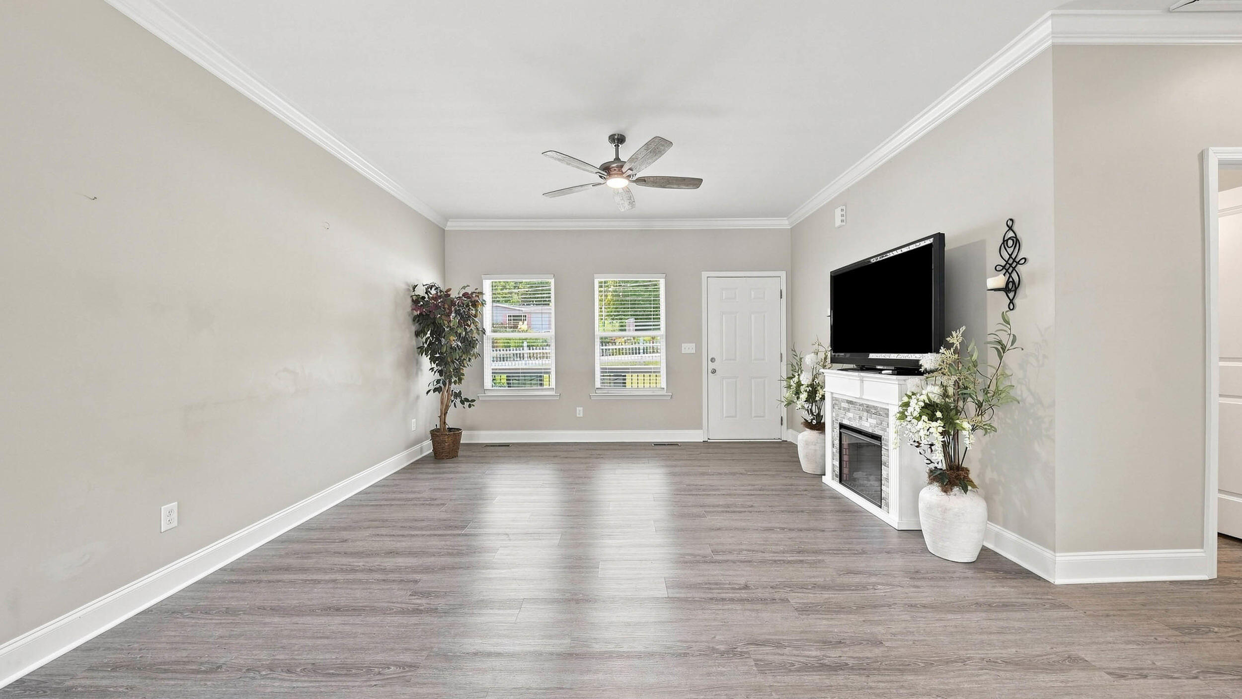 1547 Dallas Lake Road
