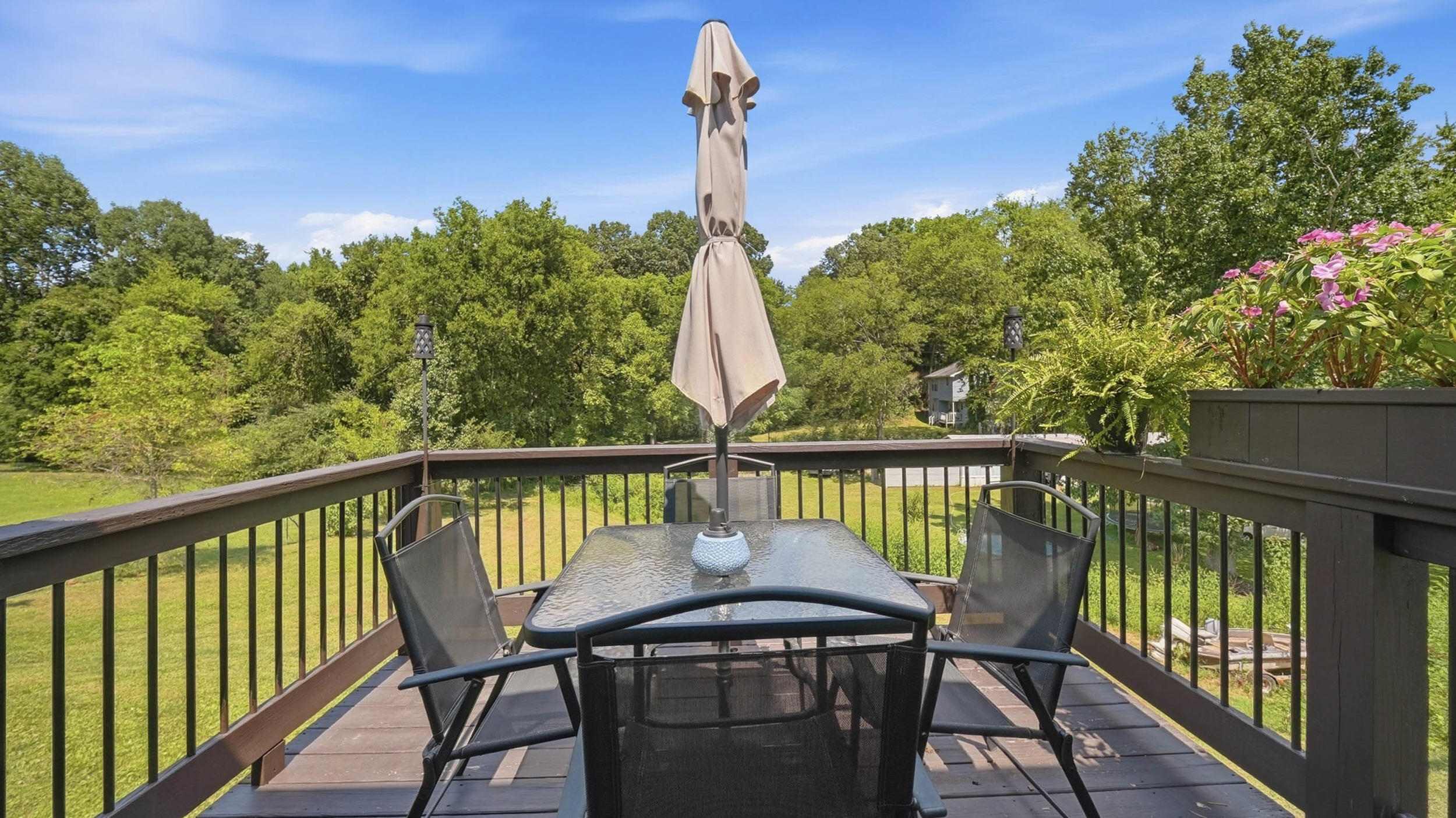 1547 Dallas Lake Road
