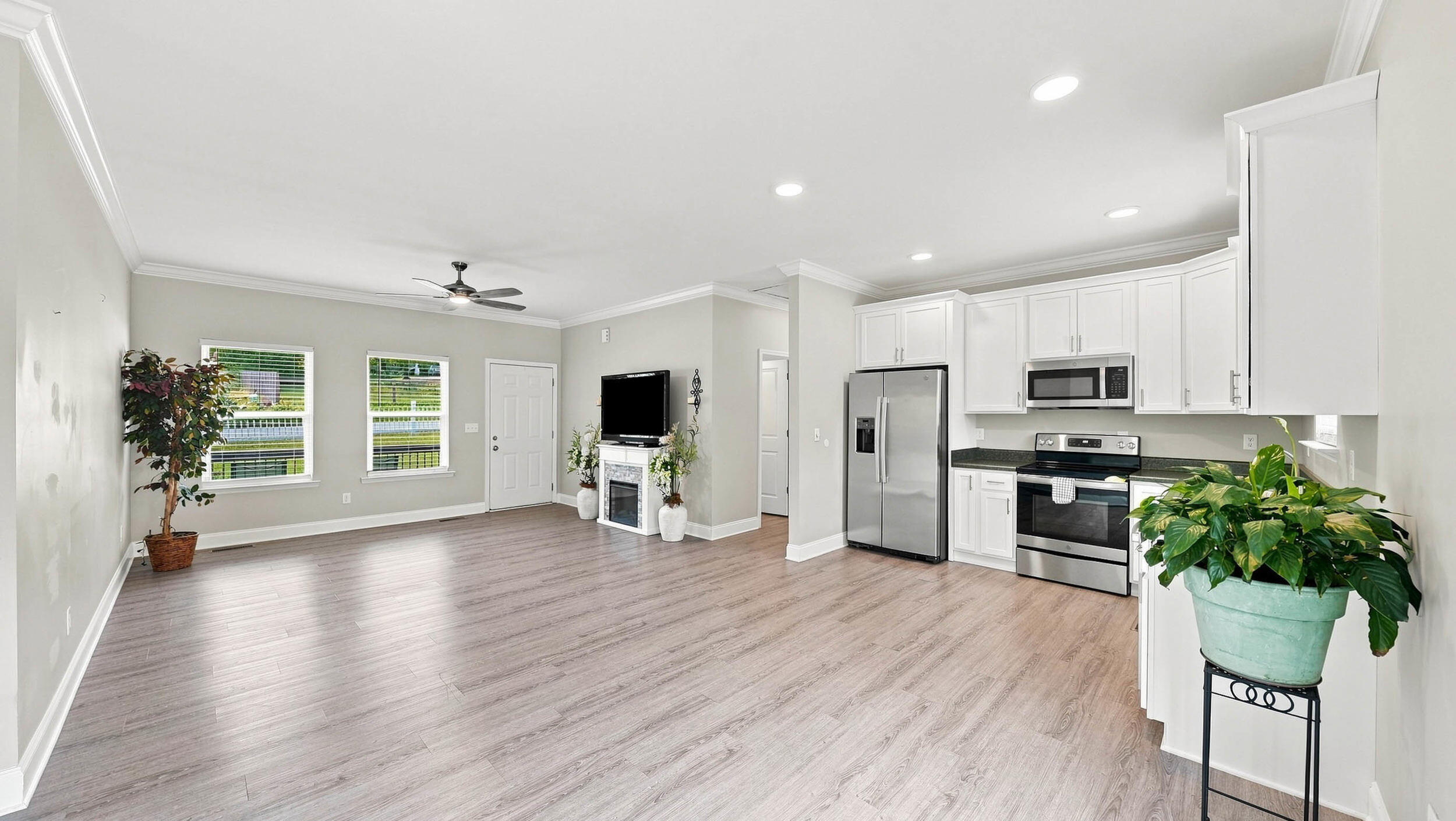 1547 Dallas Lake Road