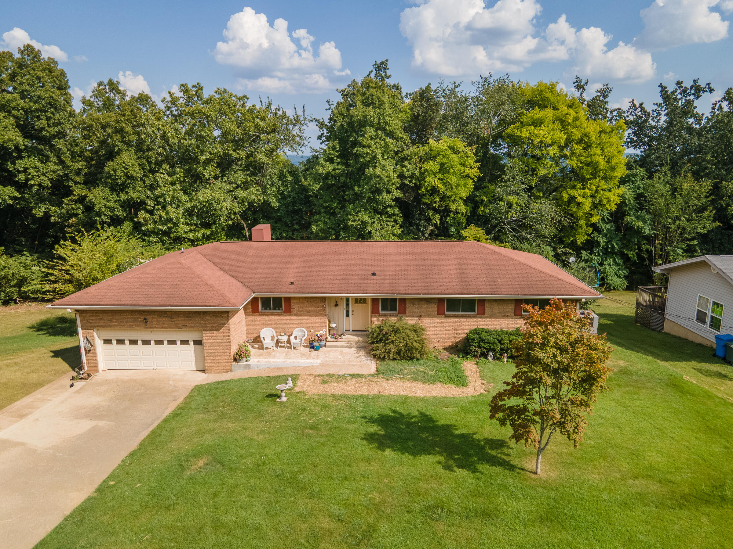 5846 Crestview Drive