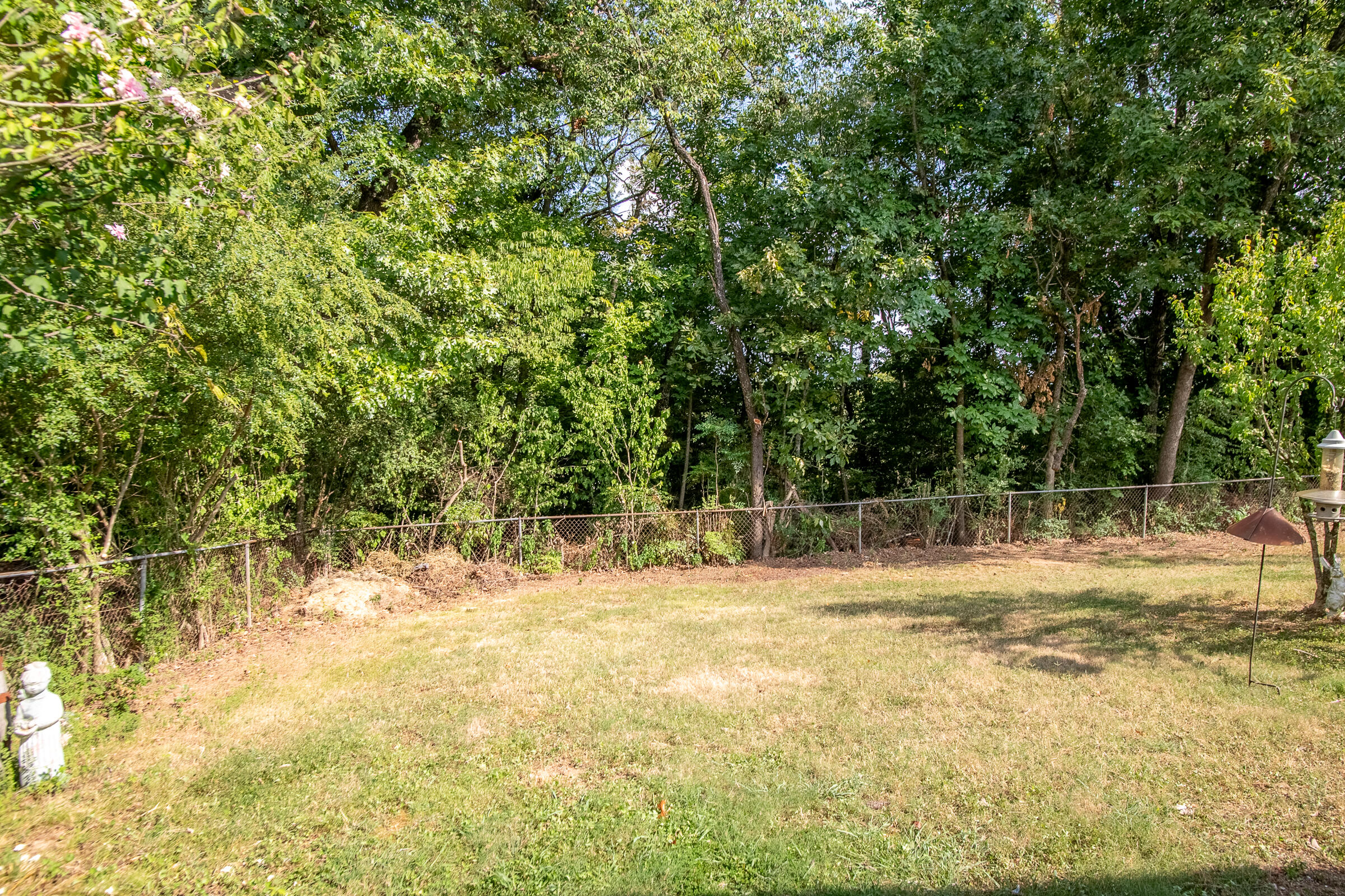 5846 Crestview Drive
