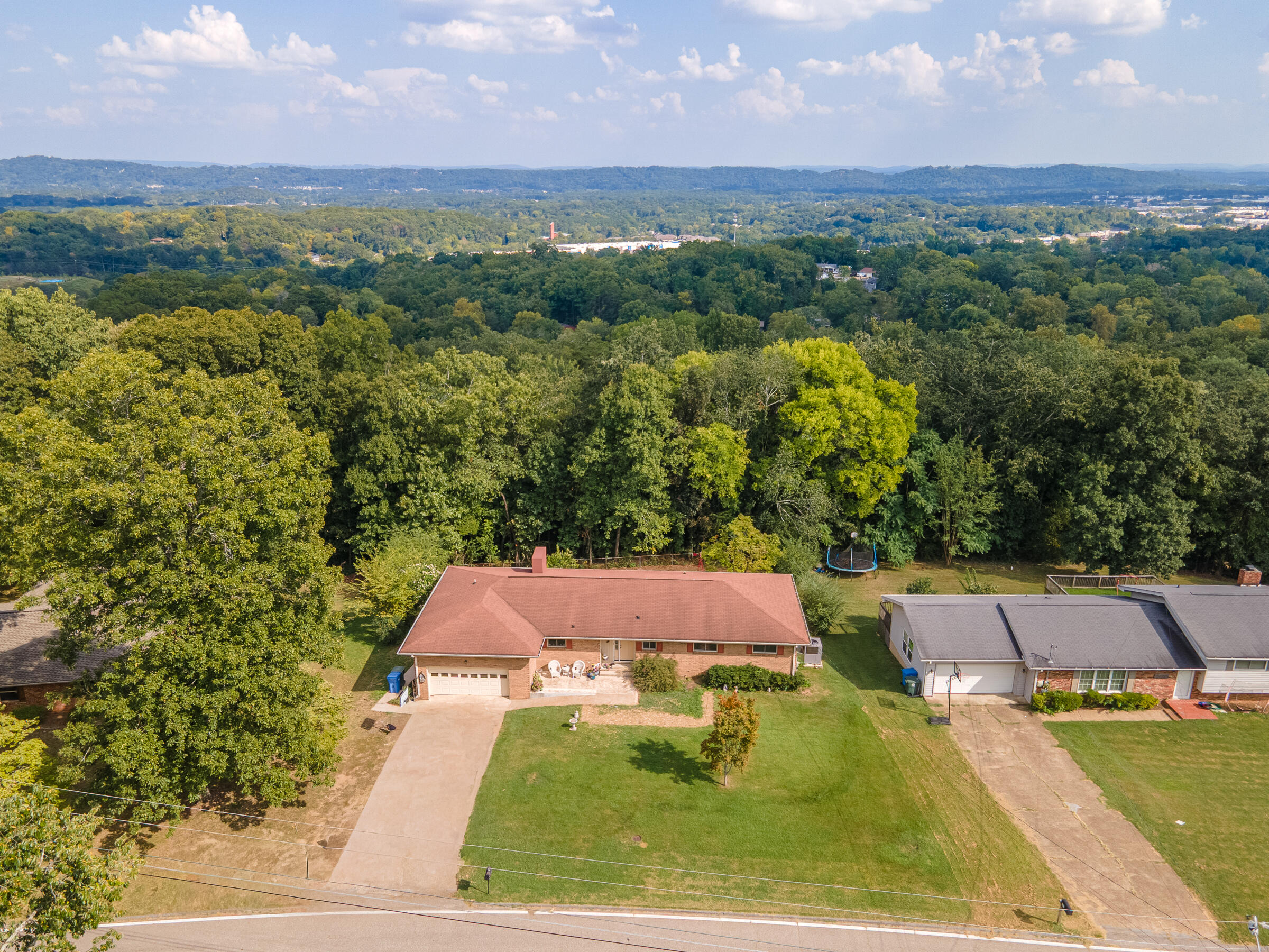 5846 Crestview Drive