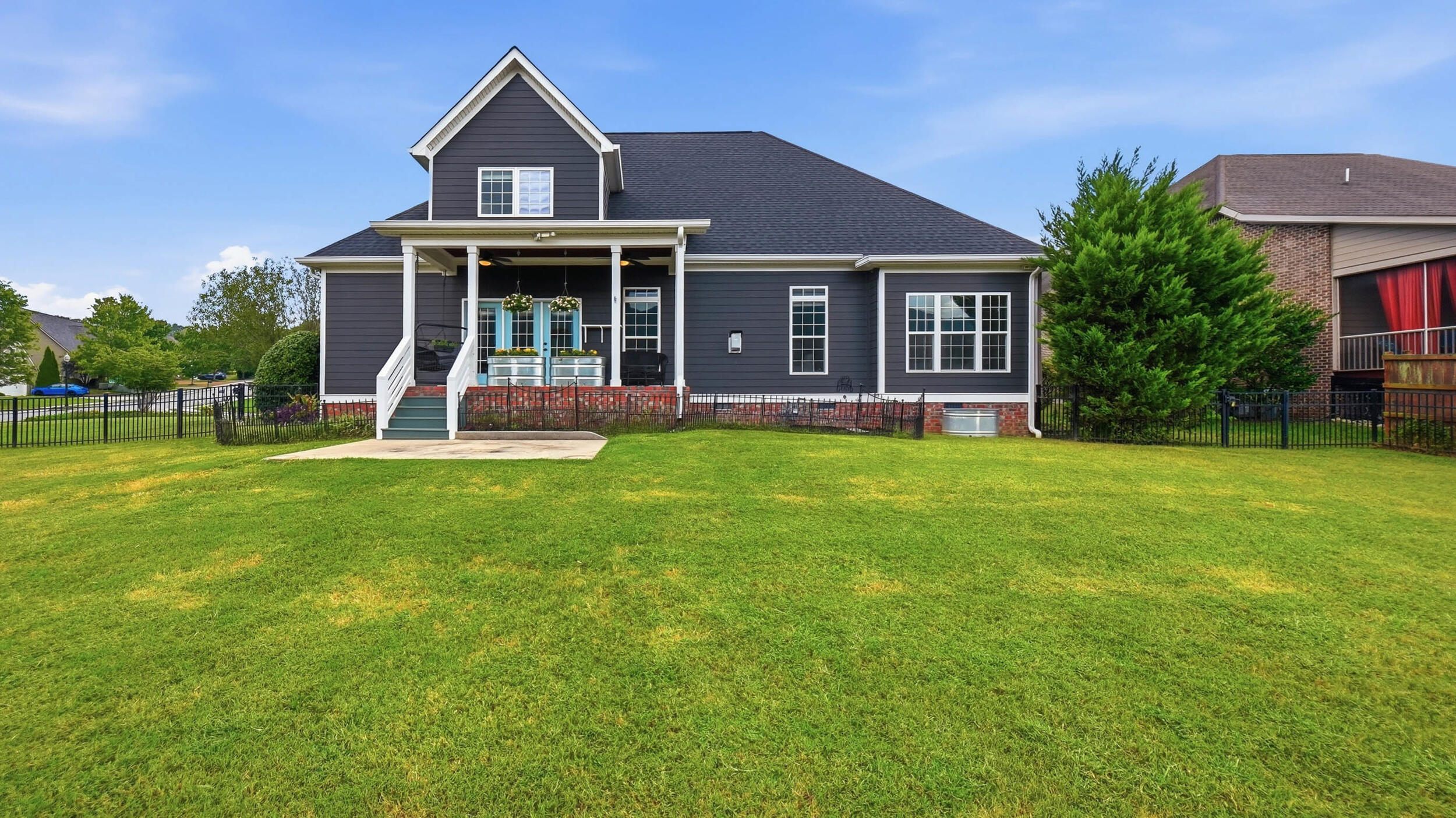 1227 Saddlebrook Drive