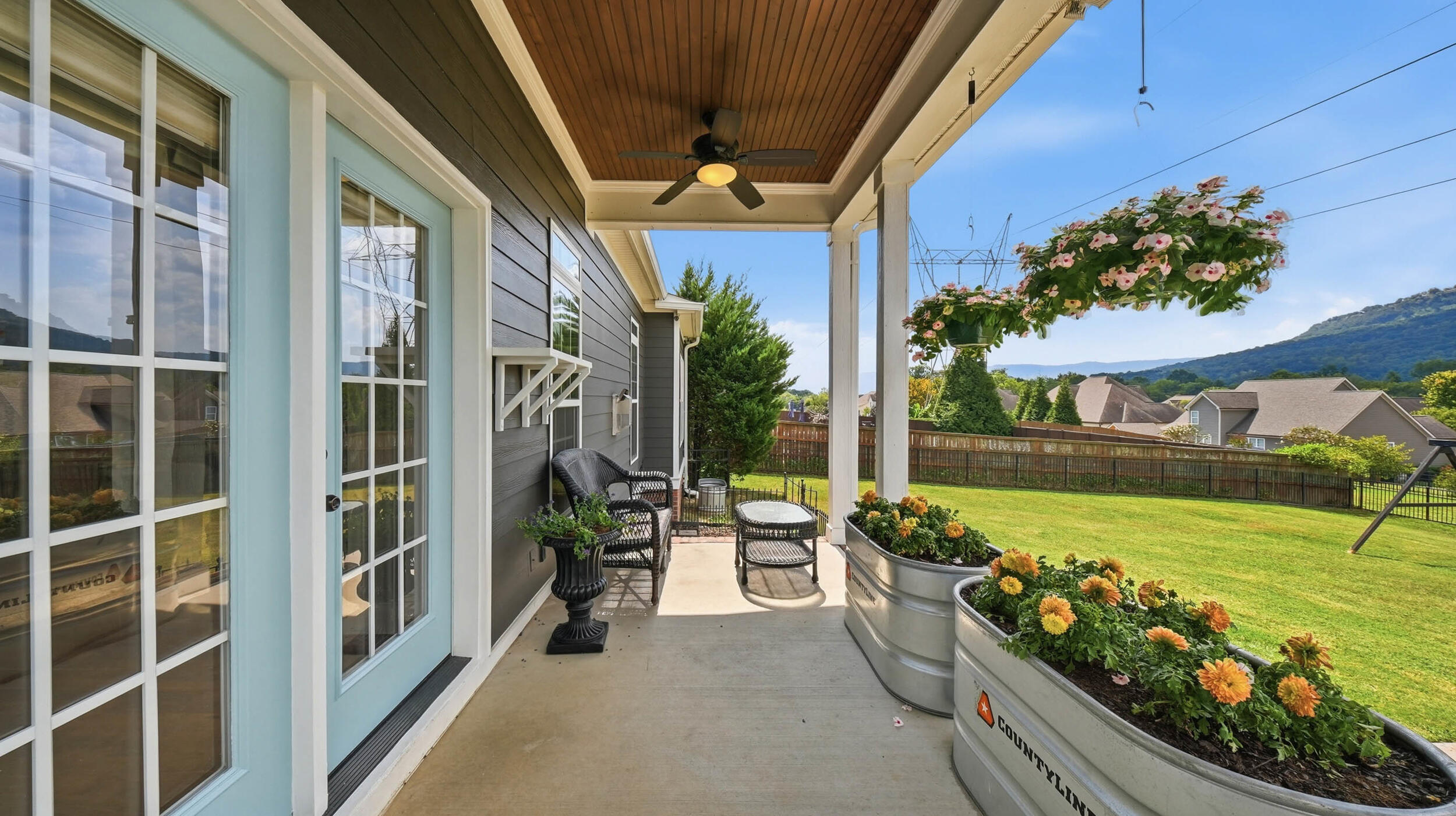1227 Saddlebrook Drive
