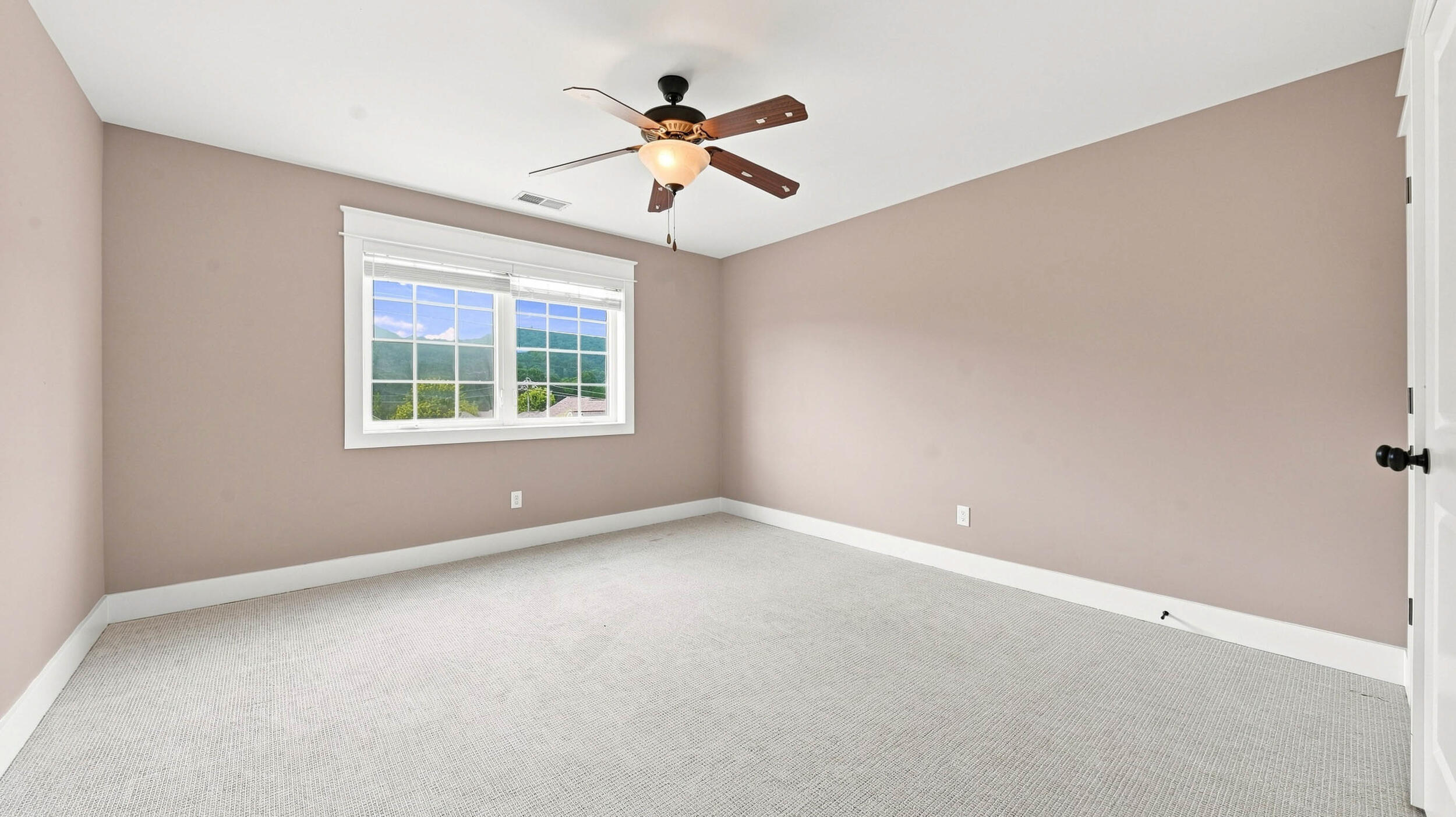 1227 Saddlebrook Drive