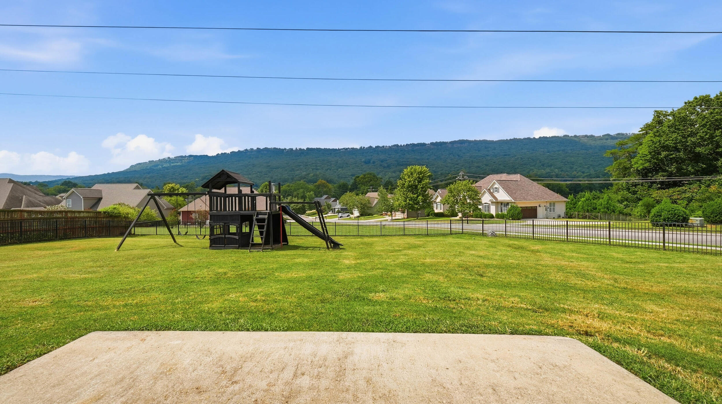 1227 Saddlebrook Drive