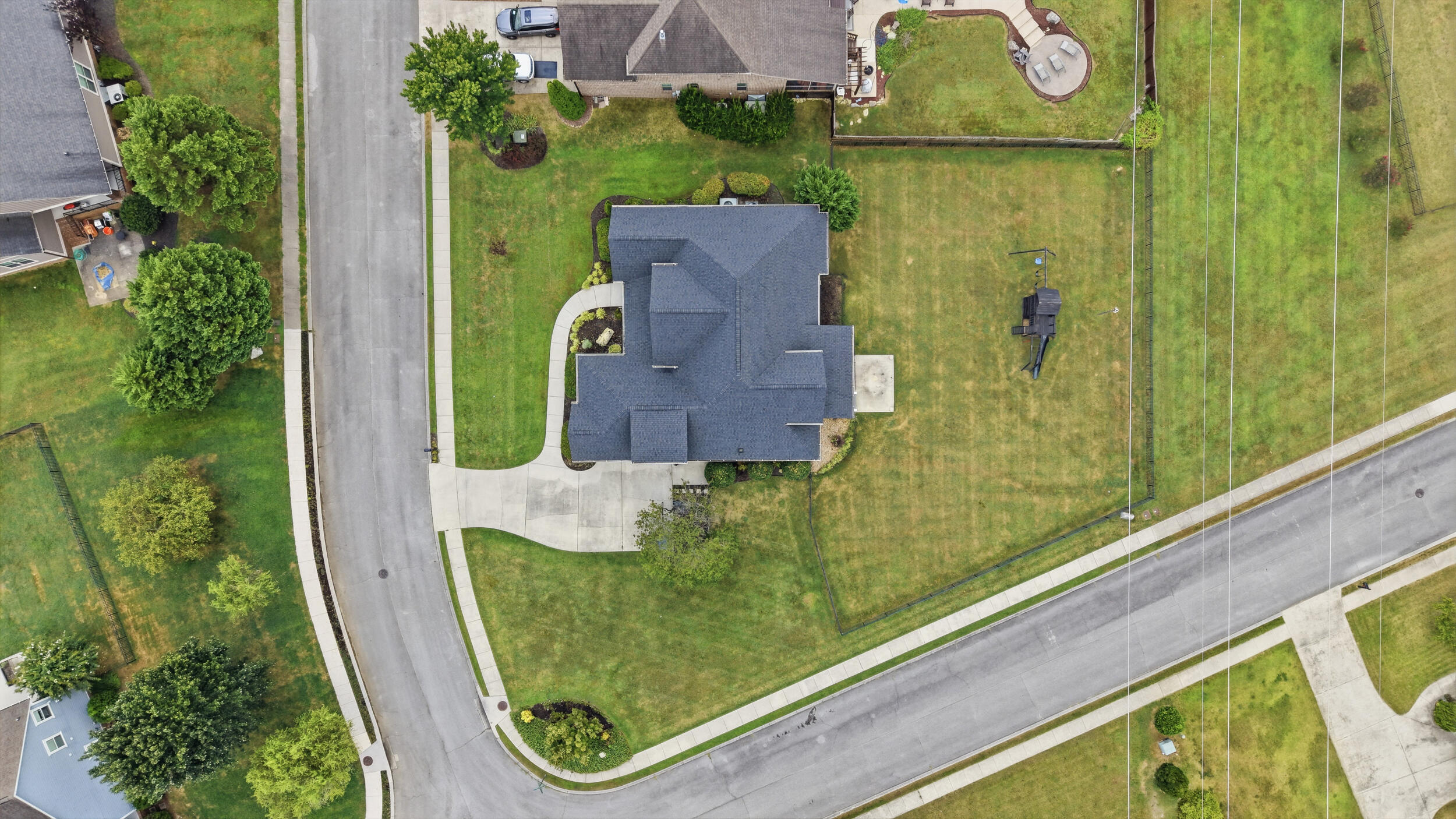 1227 Saddlebrook Drive