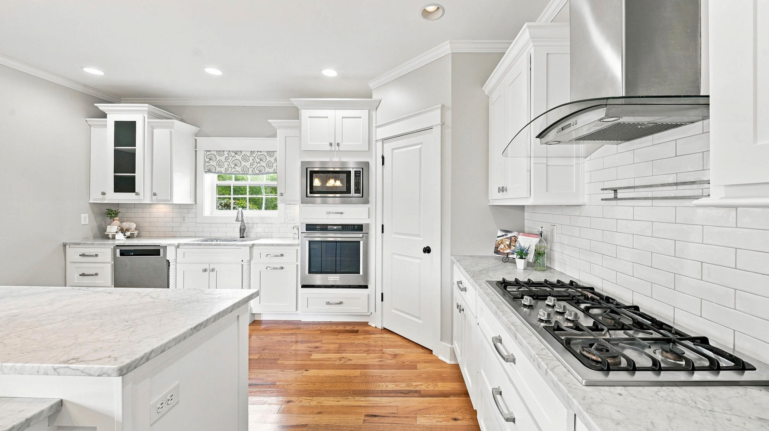 1227 Saddlebrook Drive