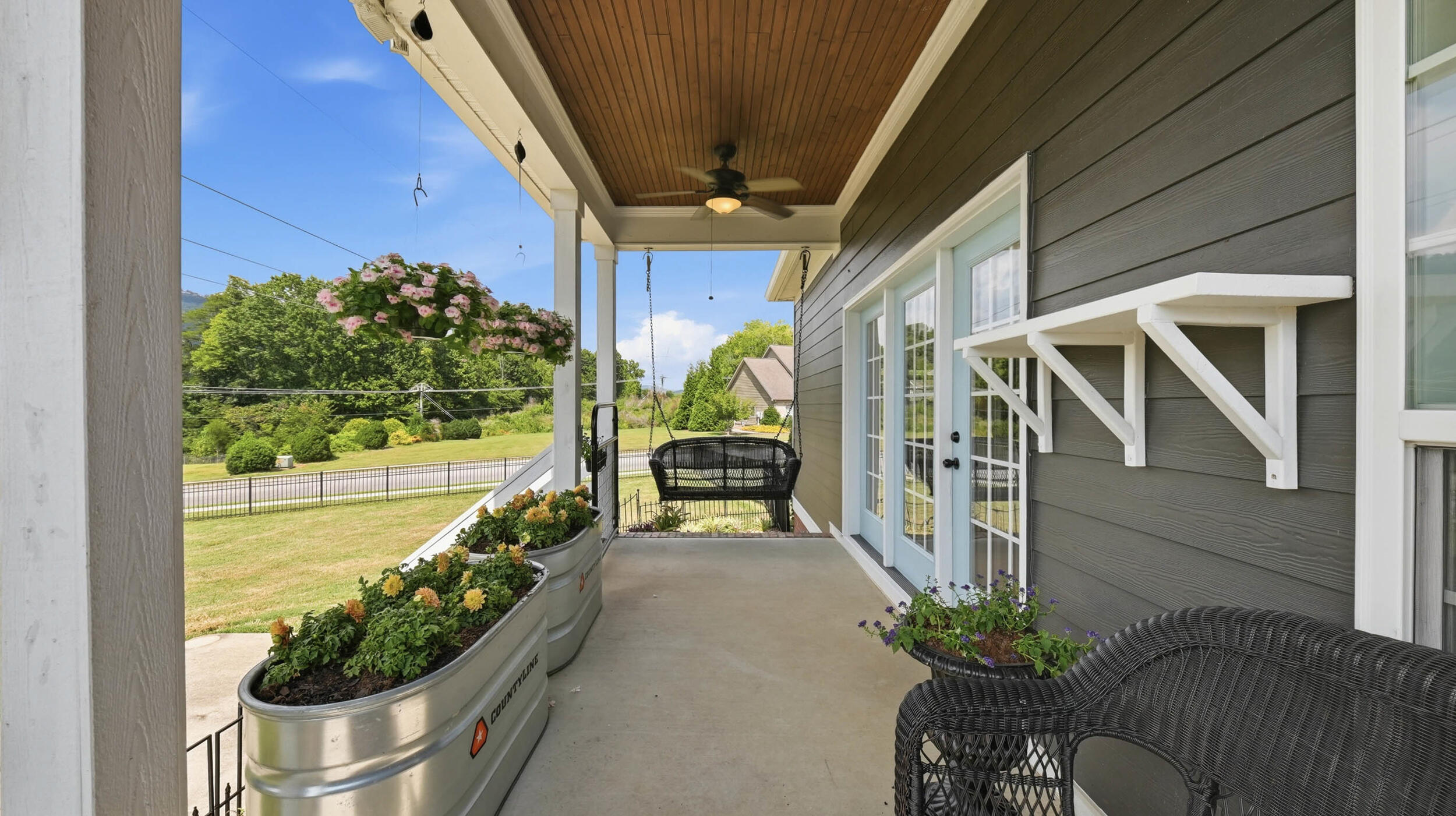 1227 Saddlebrook Drive