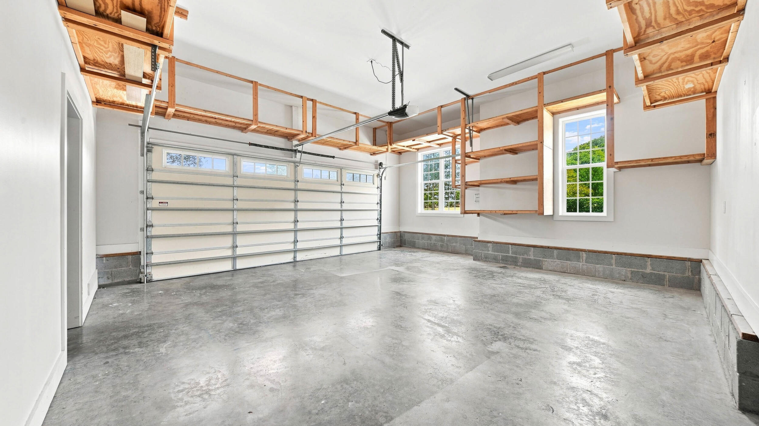 1227 Saddlebrook Drive