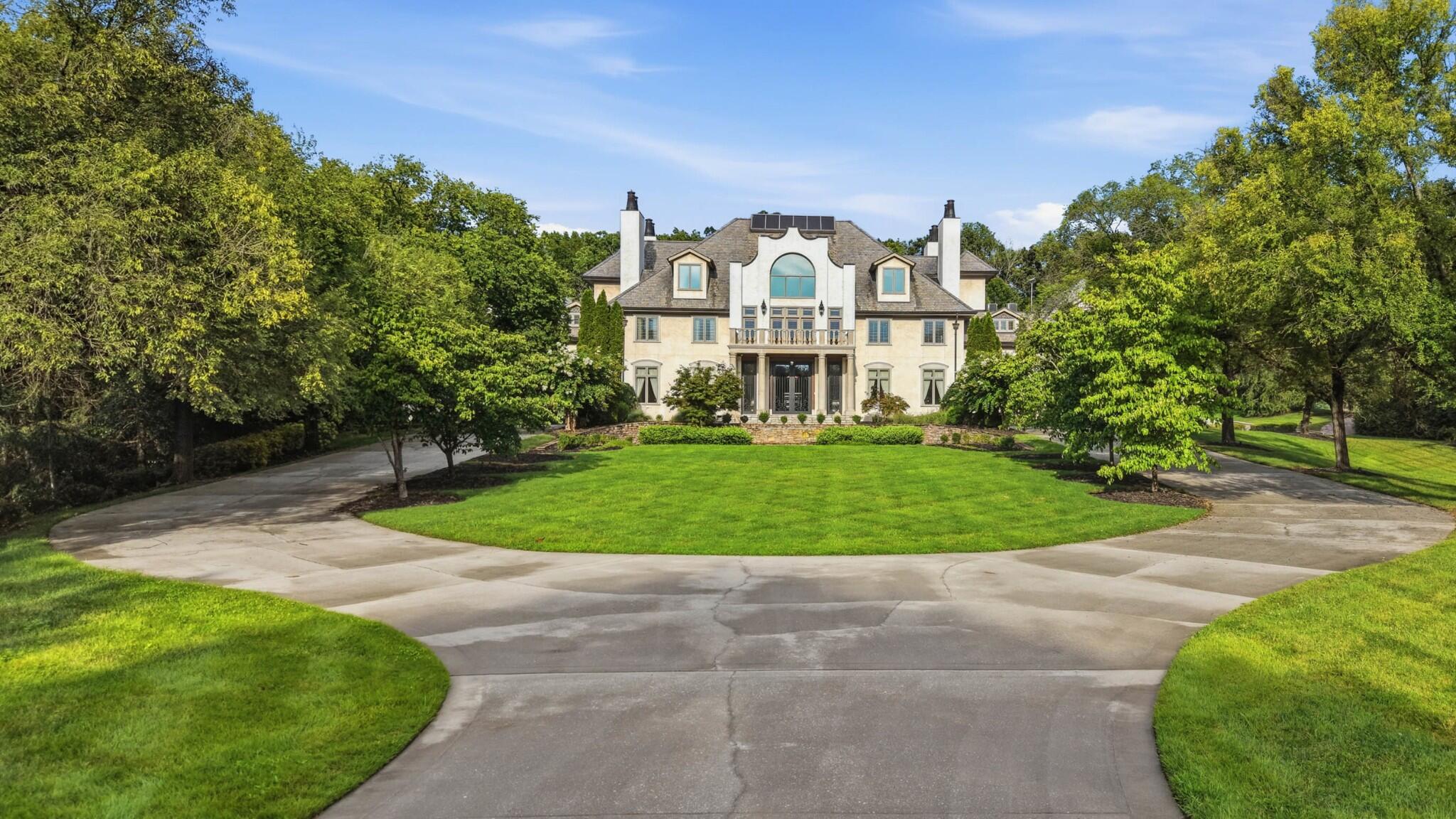 8843 Forest Creek Lane