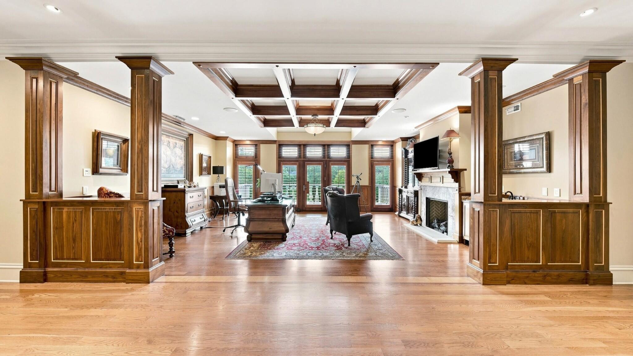 8843 Forest Creek Lane