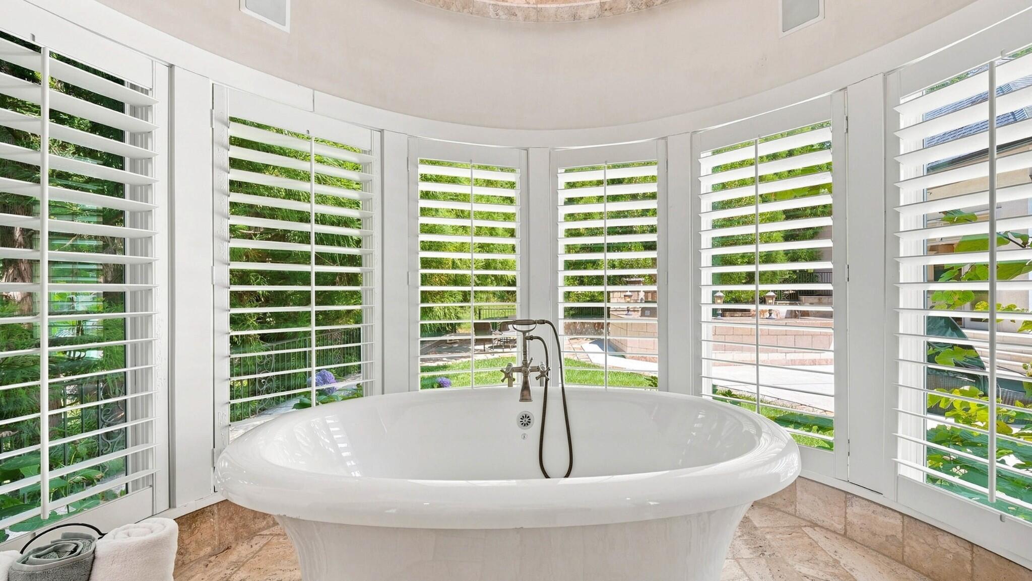 8843 Forest Creek Lane