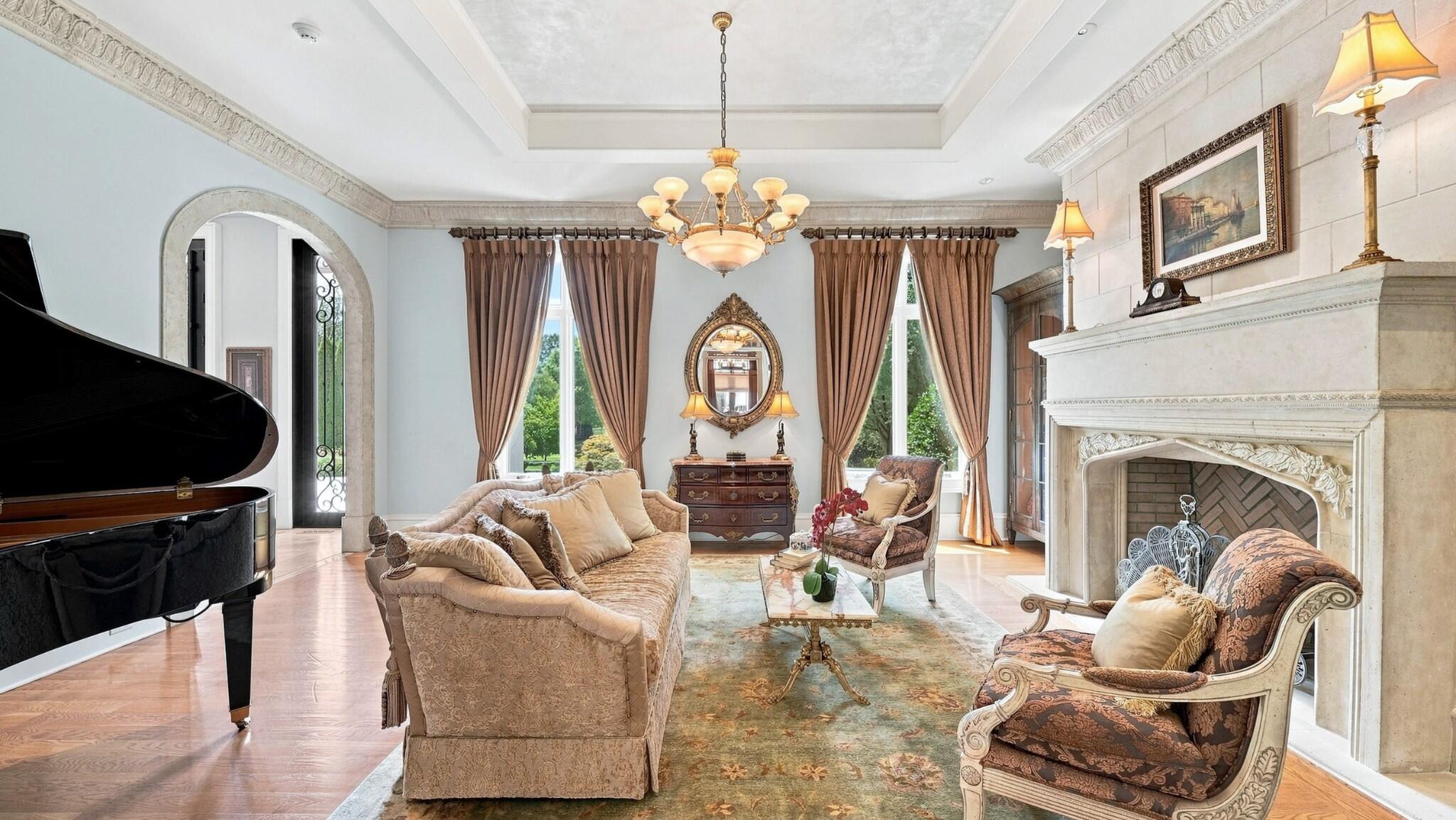 8843 Forest Creek Lane