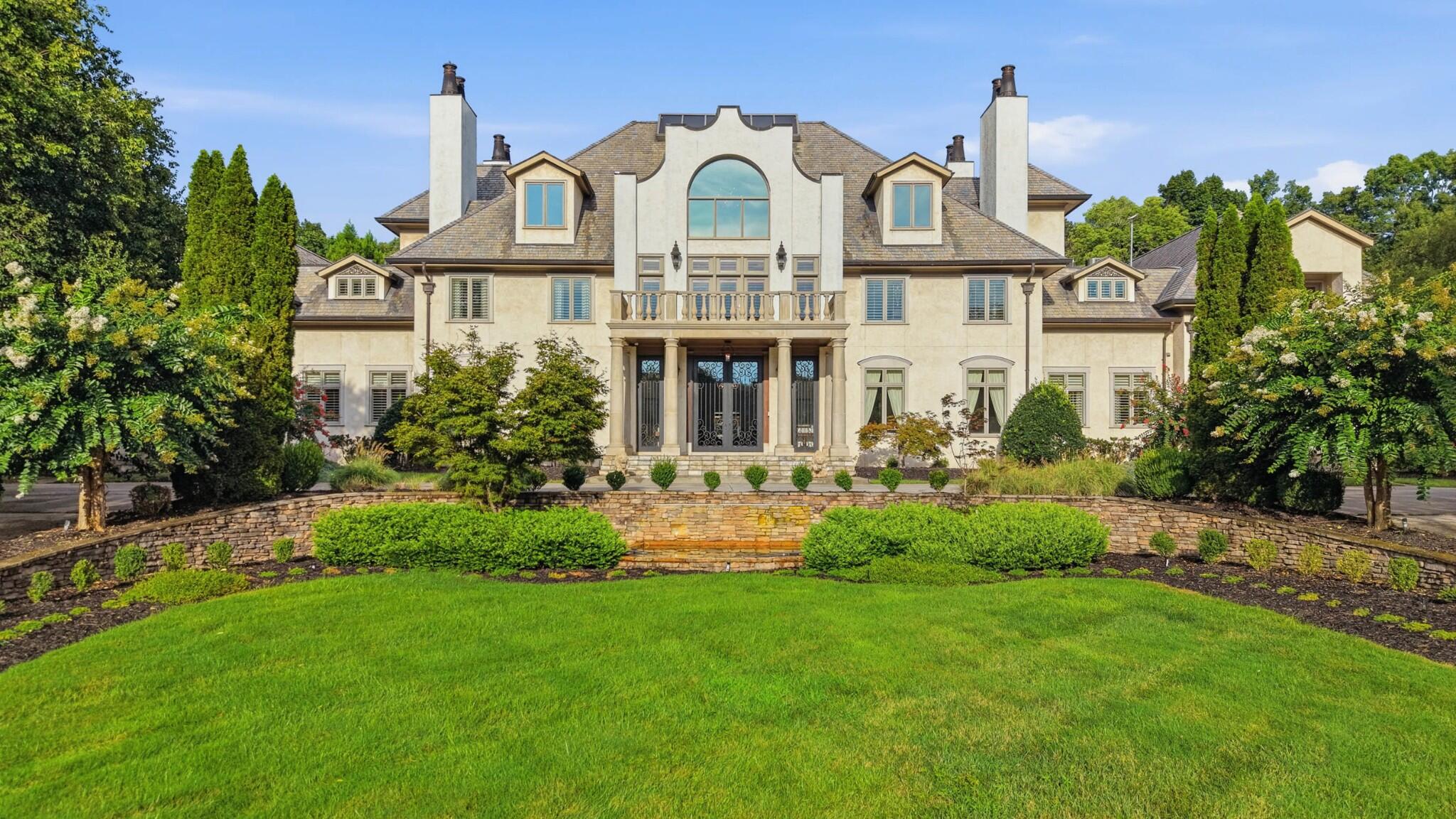 8843 Forest Creek Lane