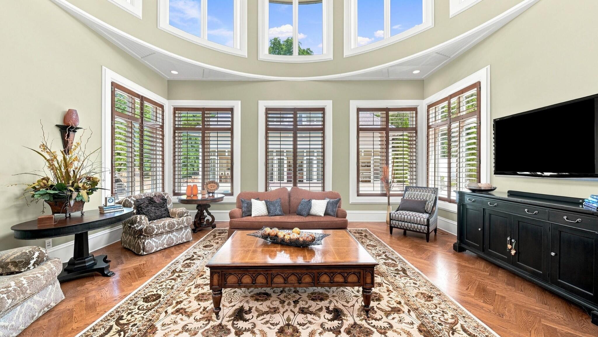 8843 Forest Creek Lane