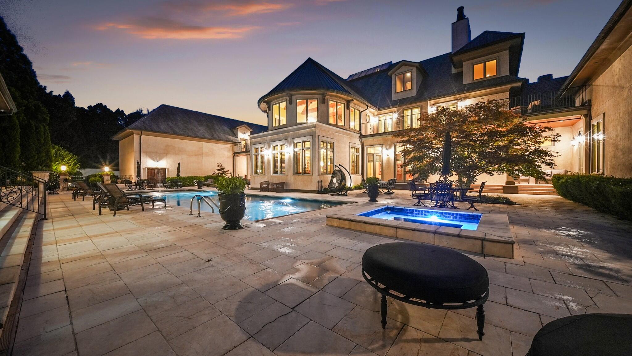 8843 Forest Creek Lane