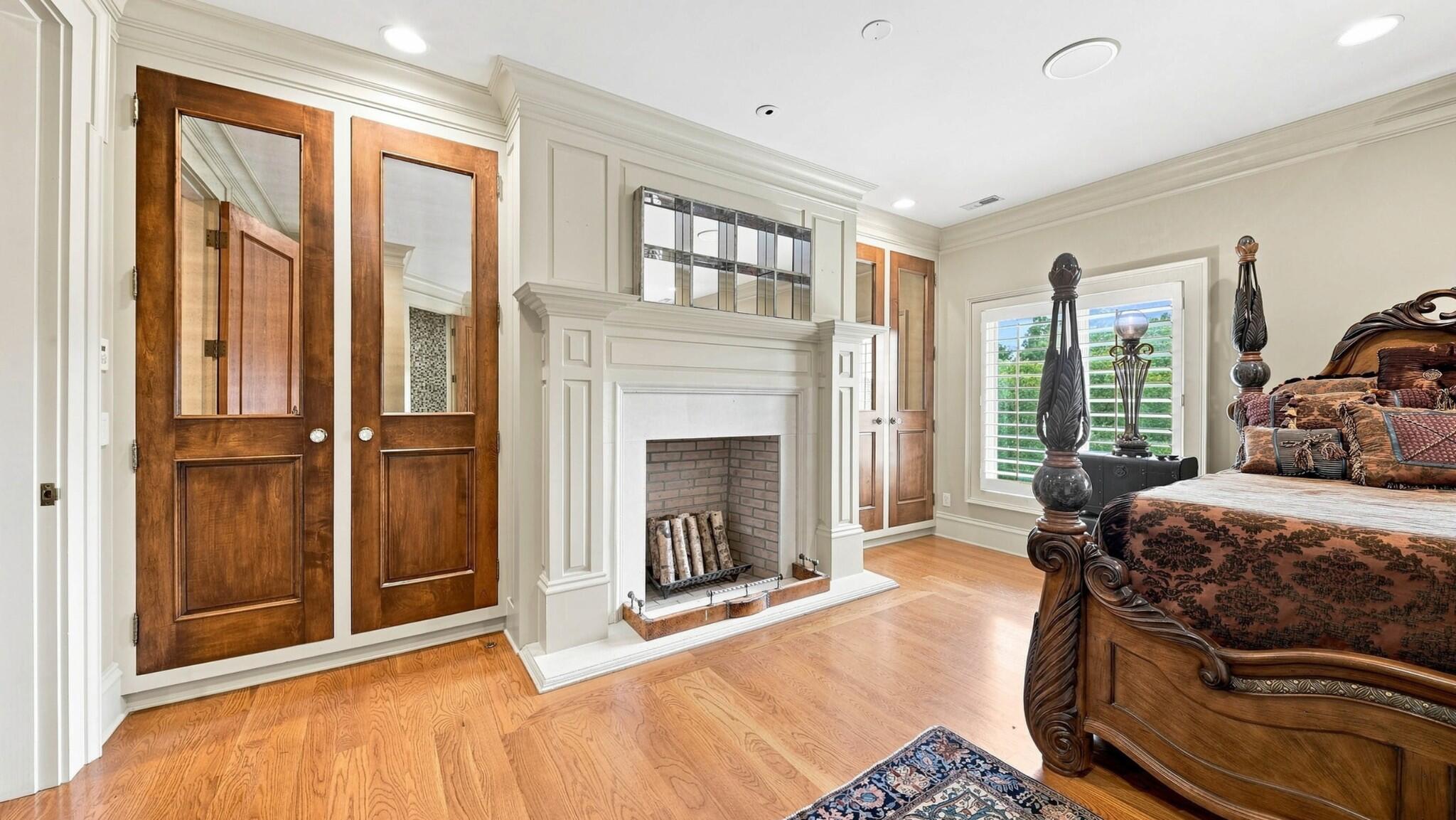 8843 Forest Creek Lane
