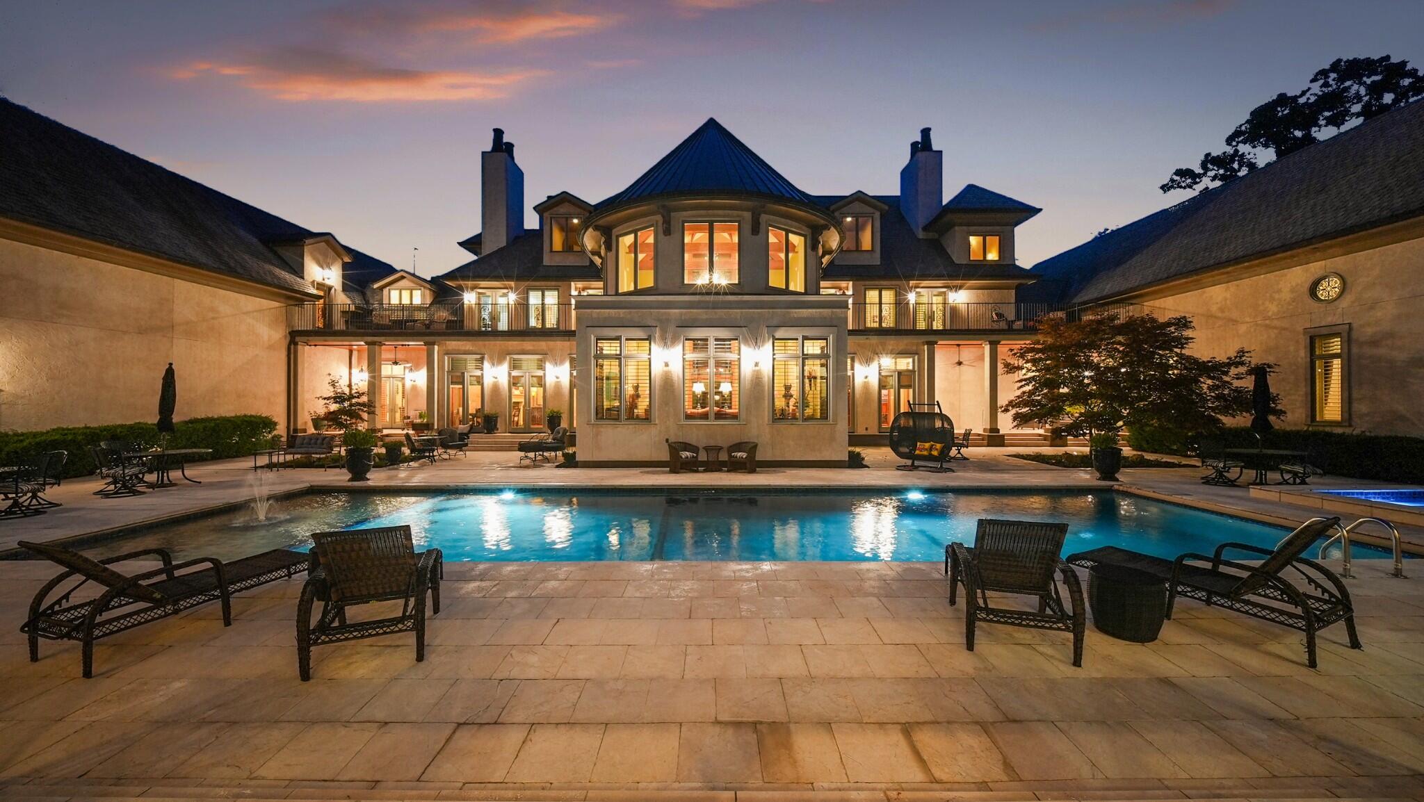 8843 Forest Creek Lane