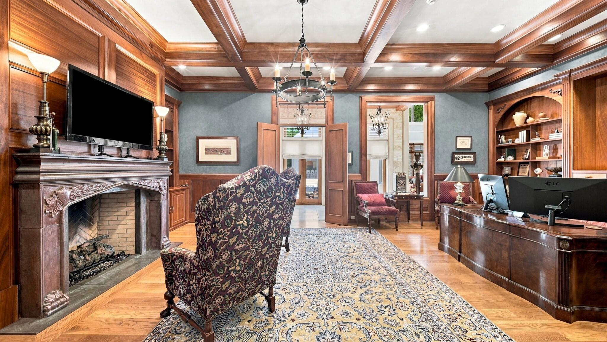 8843 Forest Creek Lane