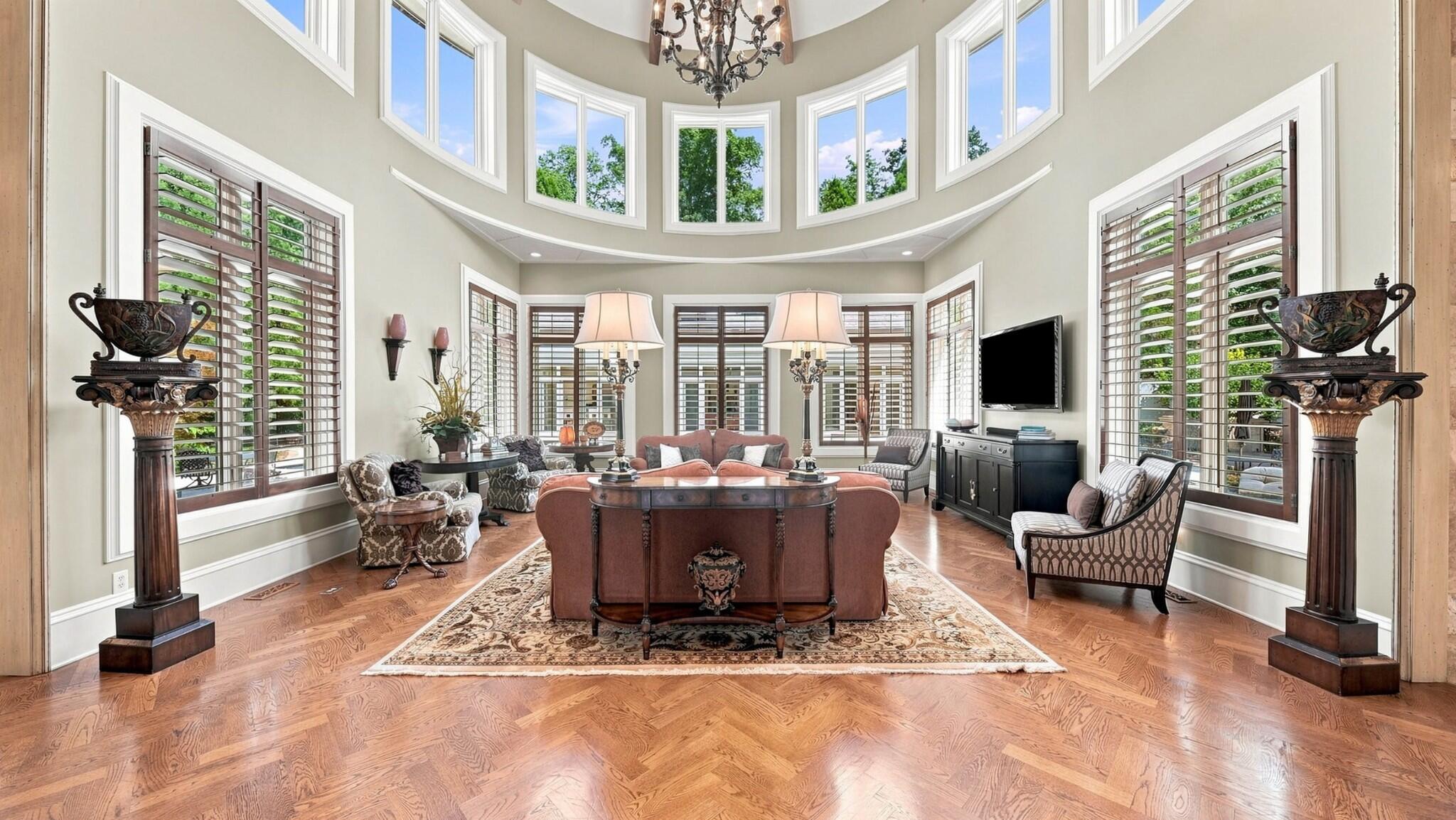 8843 Forest Creek Lane